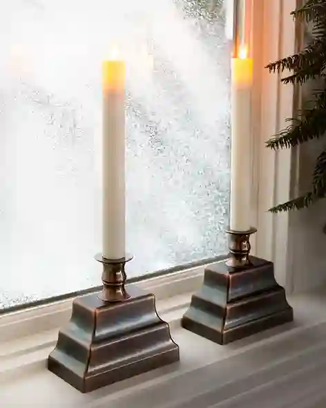 油磨青铜奇迹火焰LED窗户蜡烛，一套两支，由AG8真人平台 SSC 10