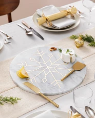 Marble cheeseboard with snowflake design