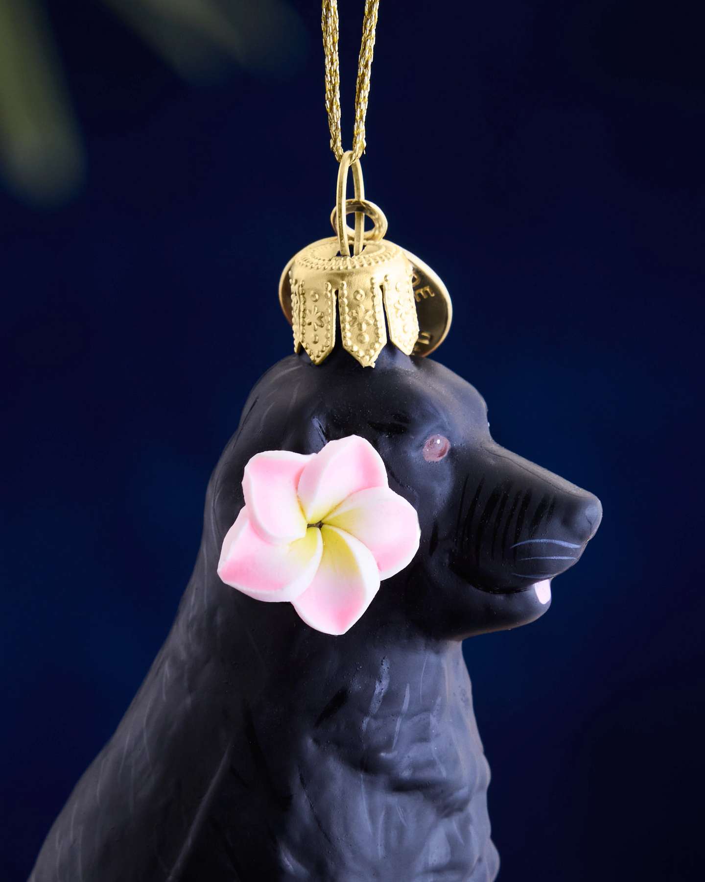 Balsam Hill Studio Black Labrador with Plumeria Ornament