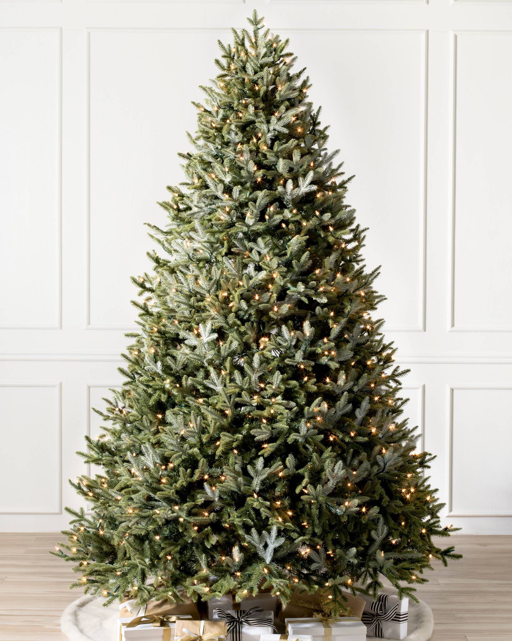 Bh Fraser Fir Artificial Christmas Tree Balsam Hill Balsam Hill Fraser Fir Christmas Tree