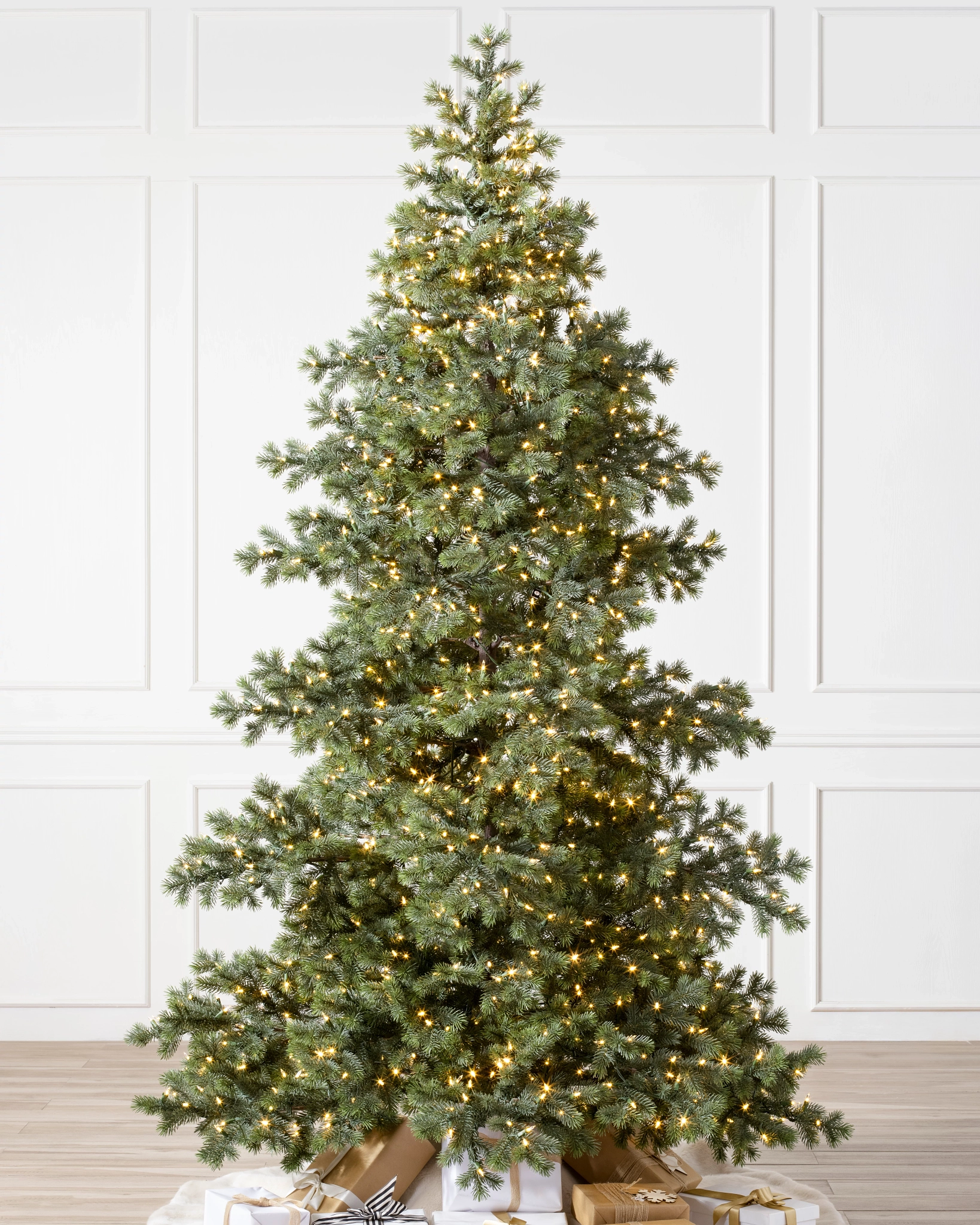 Yukon Spruce Artificial Christmas Tree | Balsam Hill