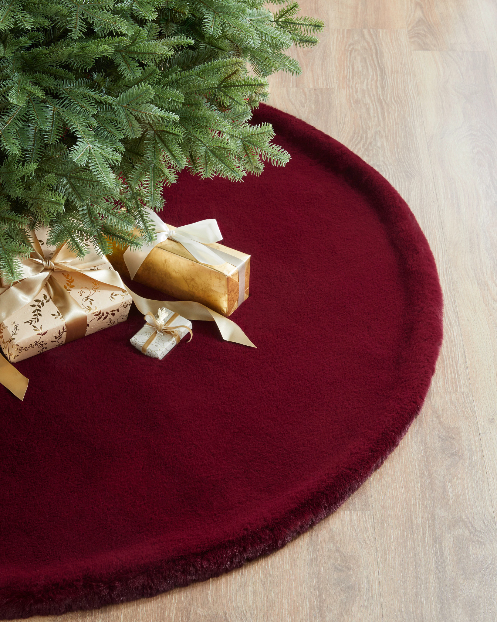 Burgundy Lodge Faux Fur Tree Skirts