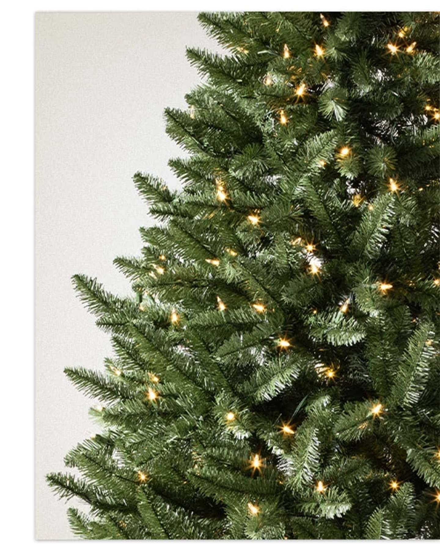Balsam Hill Idaho Fir LED Clear Product Display