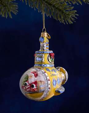 Balsam Hill Studio Santa's Yellow Maui Submarine Ornament Balsam Hill Studio Santa's Yellow Maui Submarine Ornament