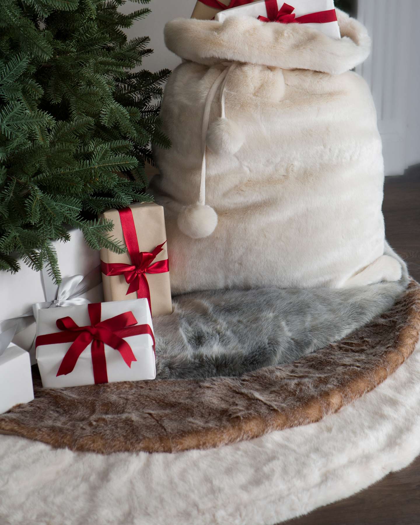 Balsam Hill Lodge Faux Fur Artificial Christmas Tree Skirt Main Image Displaying Elegant Design