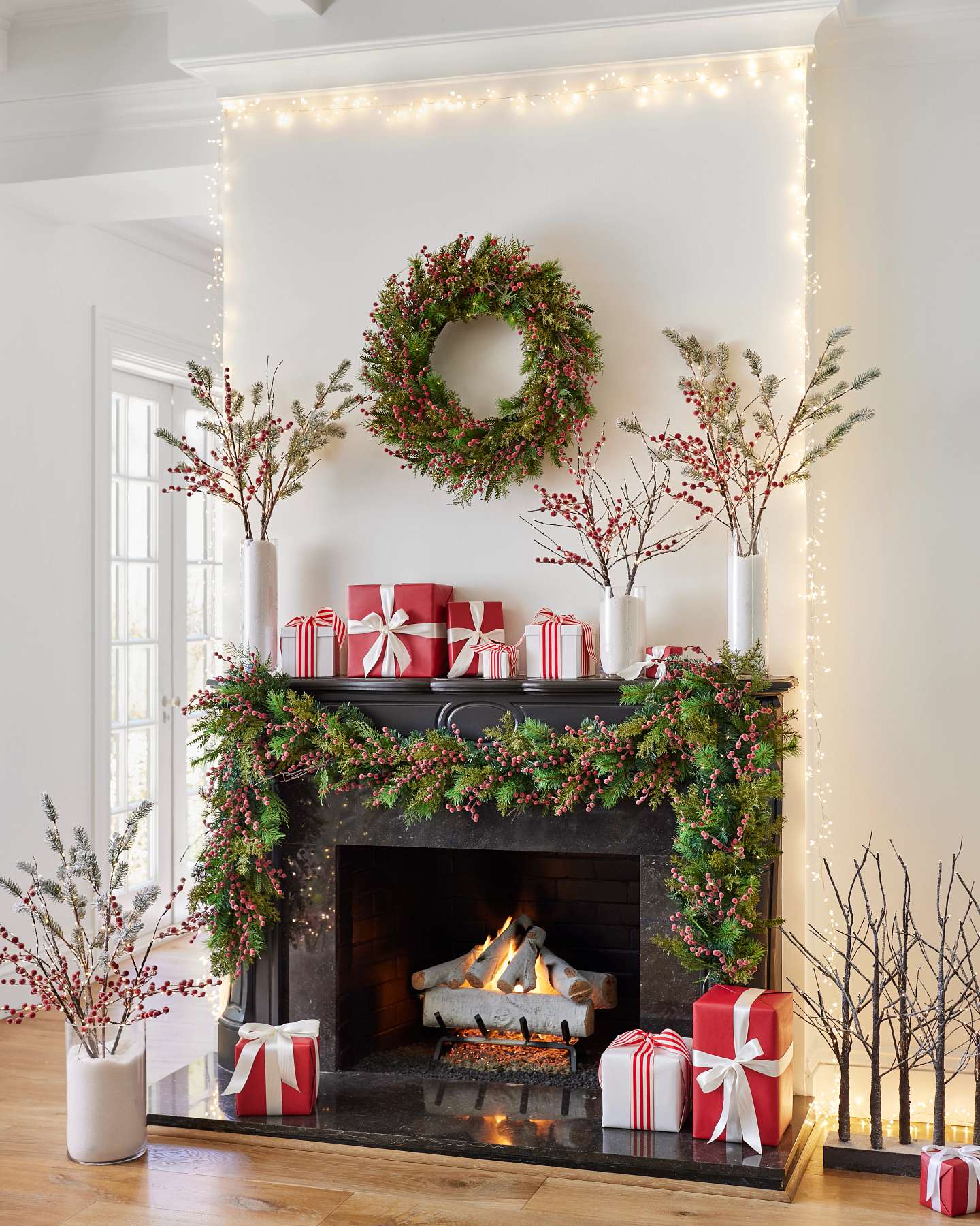 Balsam Hill Berry Branches Christmas Foliage Elegant Festive Decor