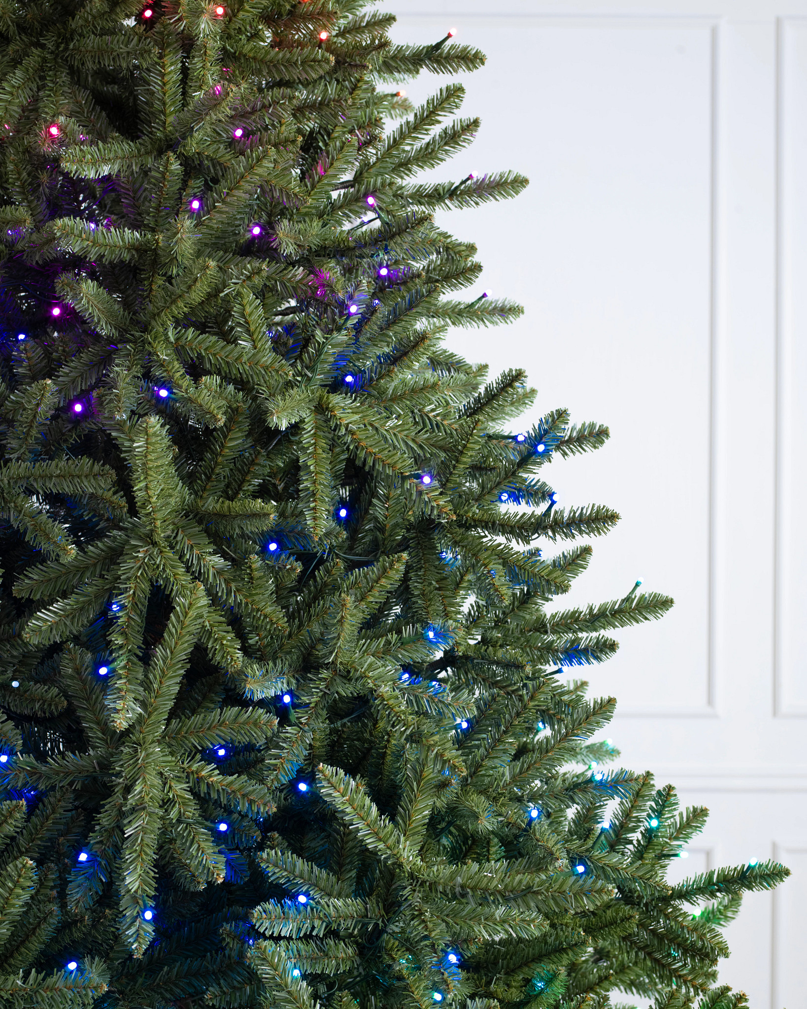 Canadian Blue Green Spruce Artificial Christmas Tree Balsam Hill   BLU T Classic Blue Spruce Twinkly Closeup 10 