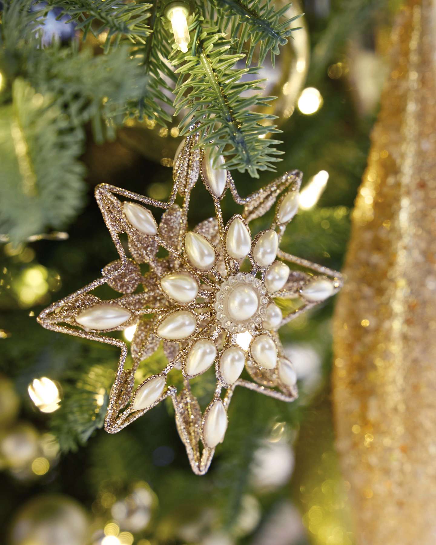 Balsam Hill Pearl Studded Star Artificial Christmas Ornament Set on Decorated Tree
