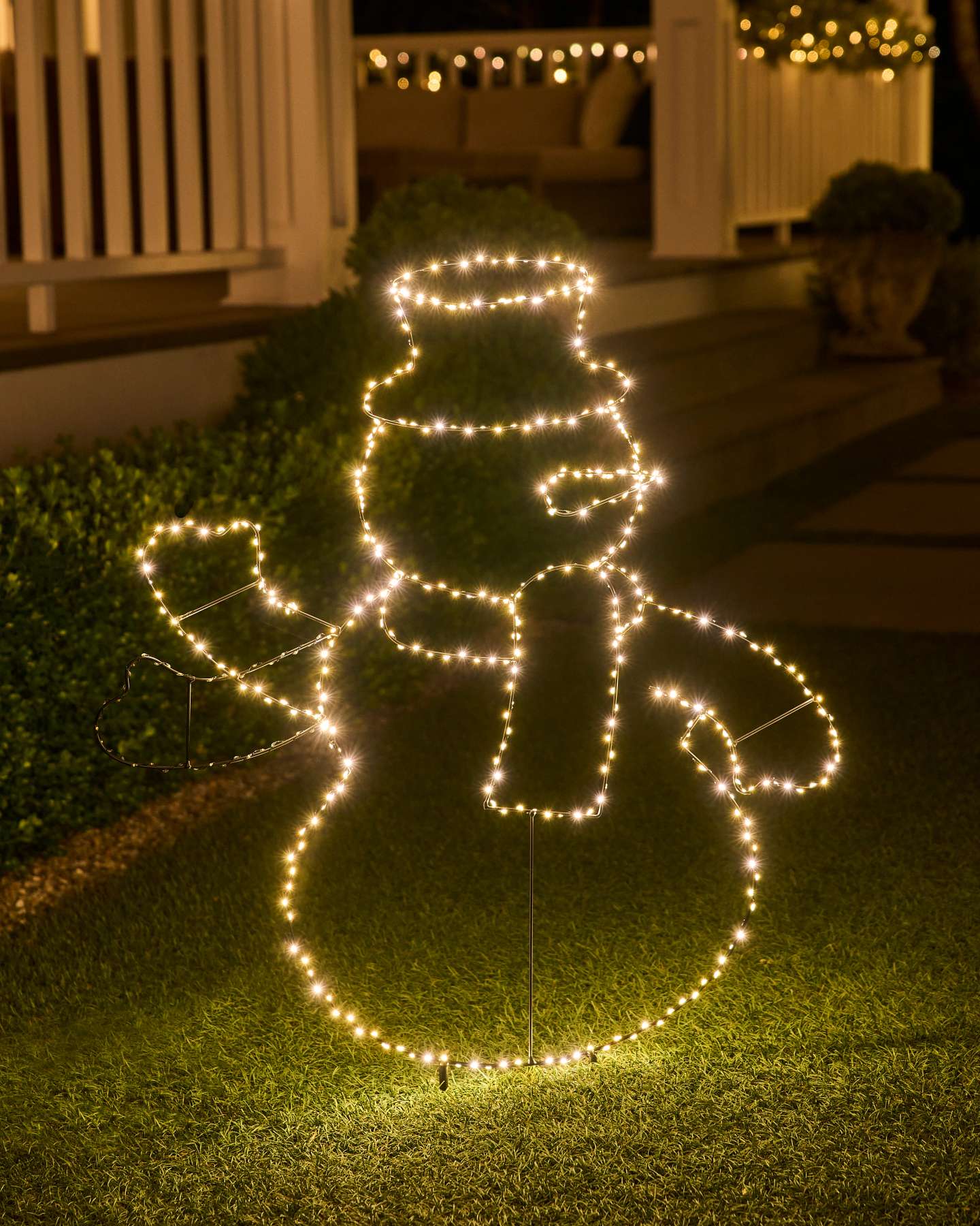 Outdoor Lit Waving Snowman