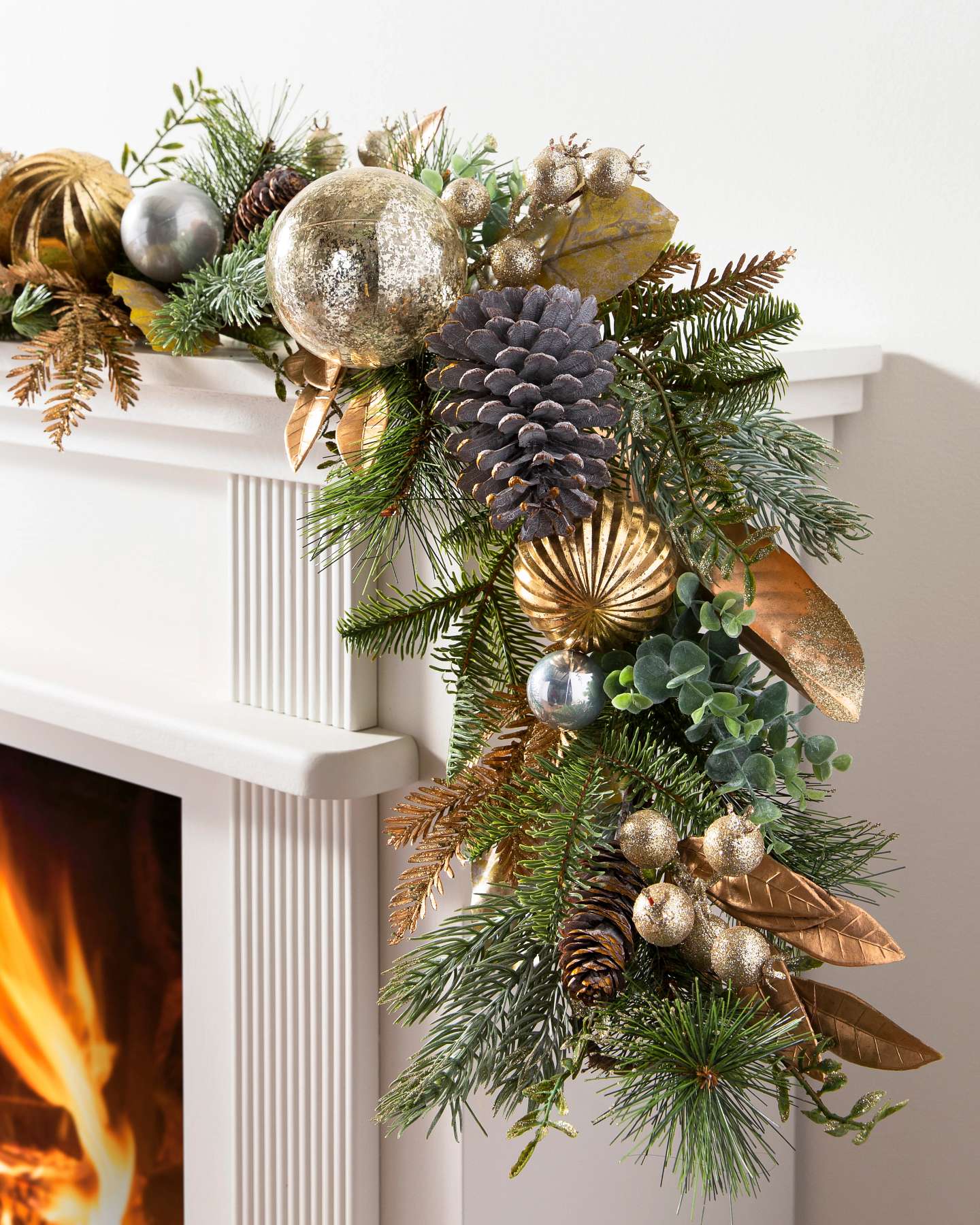 Balsam Hill Gilded Forest Artificial Christmas Garland 120-Inch Fireplay Display
