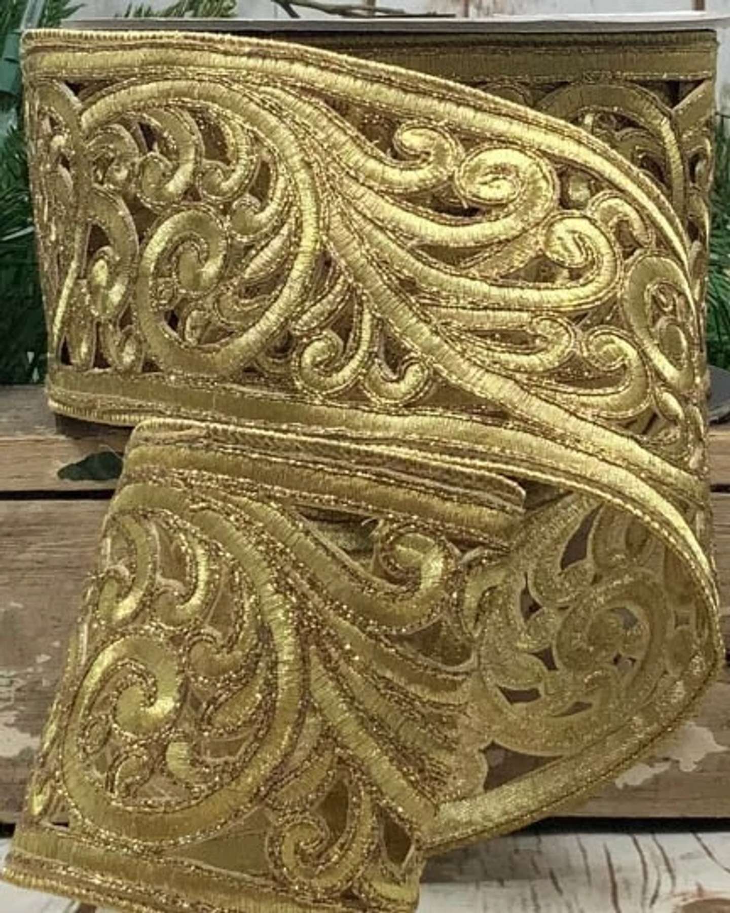 3.5" x 10yds Gold Metallic Scroll Christmas Ribbon