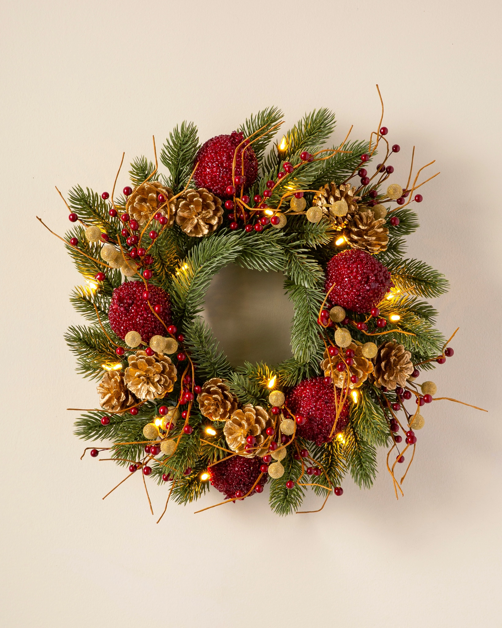 VWS-DW-UK_Vermont-White-Spruce-Bordeaux-Wreath_18in-LEDCL_SSC.webp ...