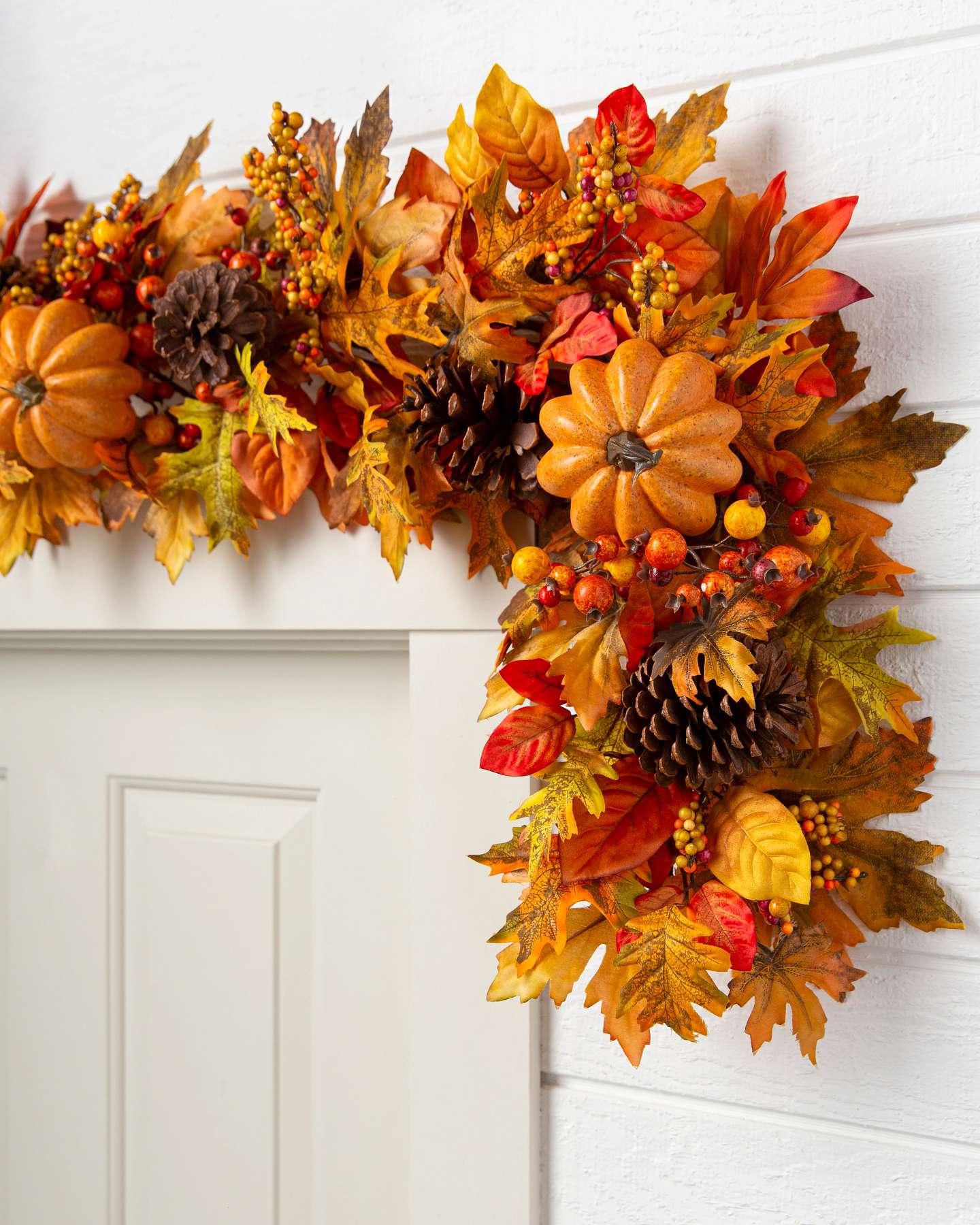 Balsam Hill Outdoor Autumn Traditions Garland Unlit Display