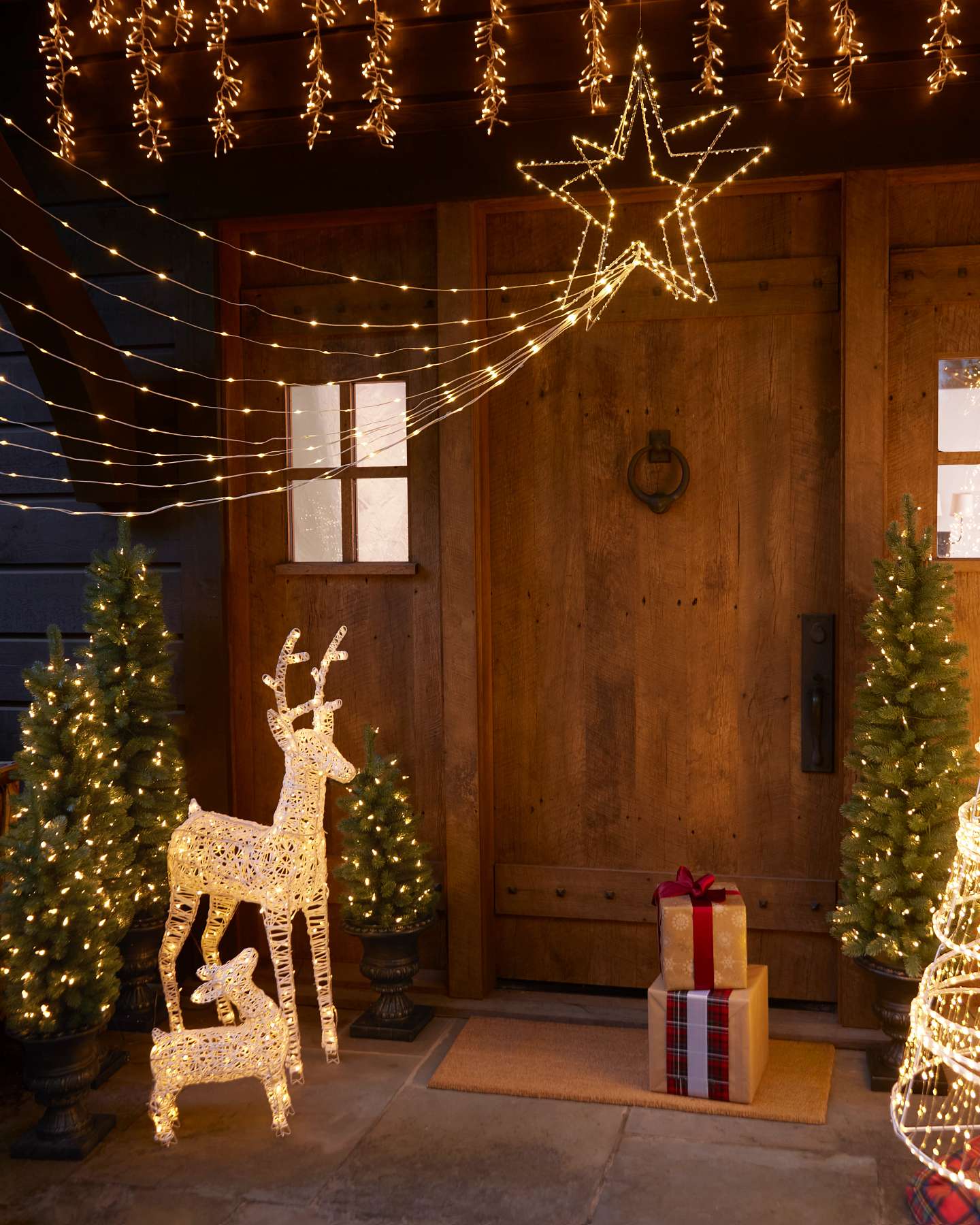 Balsam Hill Outdoor Lit Wintry Wonder Friends Festive Scene