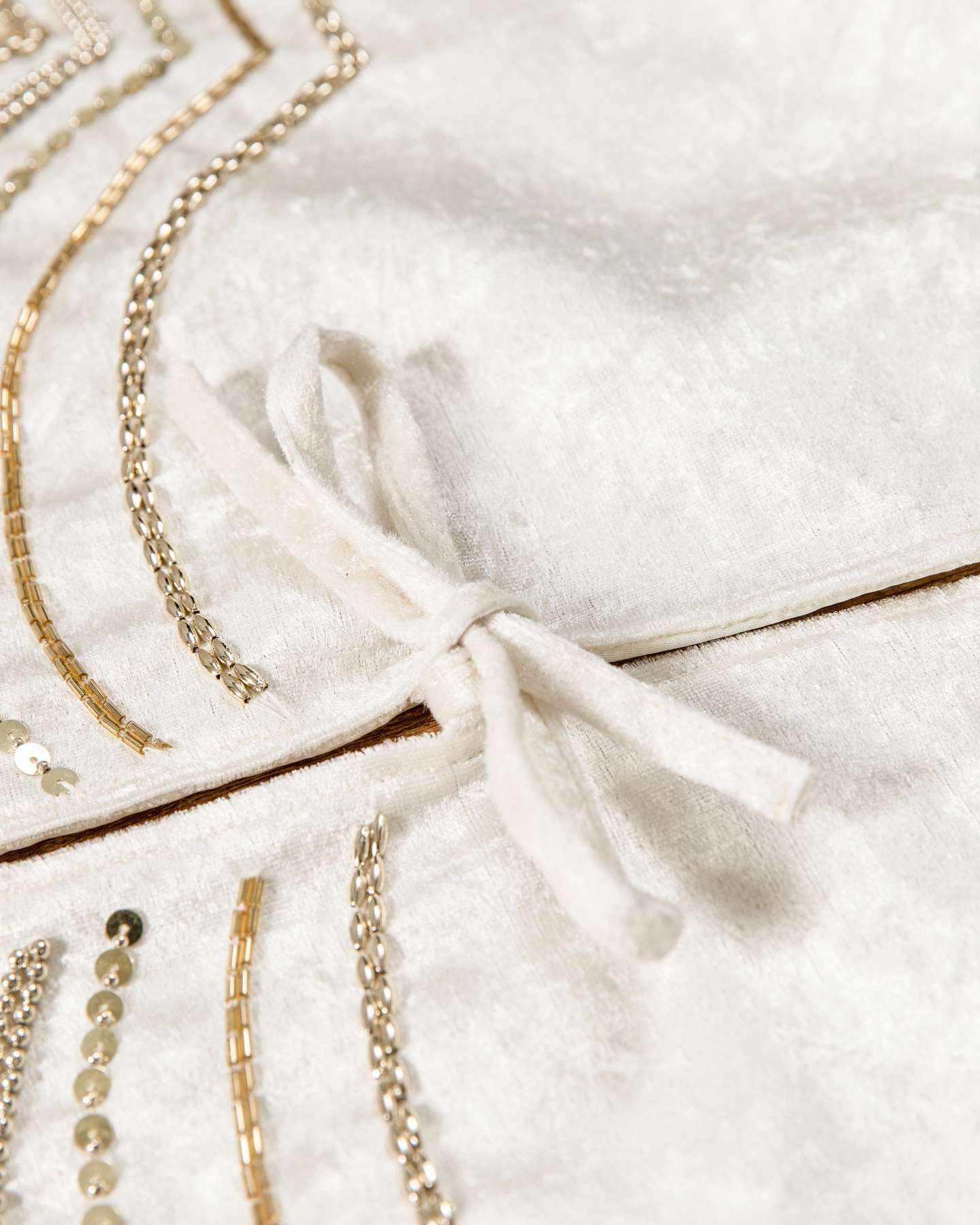 Balsam Hill 152cm Ivory Antoinette Beaded Christmas Tree Skirt Styled in a Holiday Scene