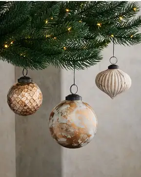 Rustic Elegance Main Glass Ornament Set Rustic Elegance Main Glass Ornament Set