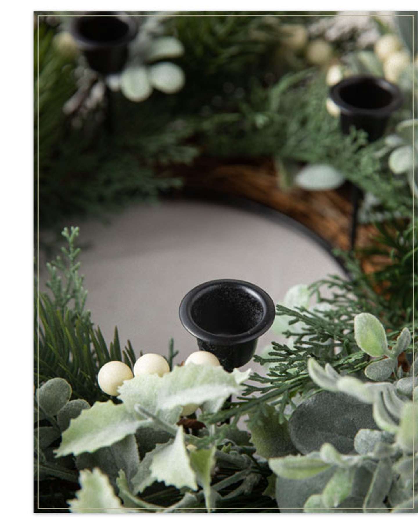 Balsam Hill Couronne de l'Avent Baies blanches et sauge