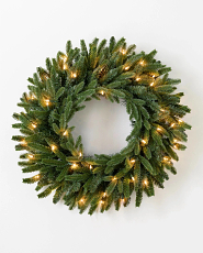 Fraser Fir artificial wreath with lights