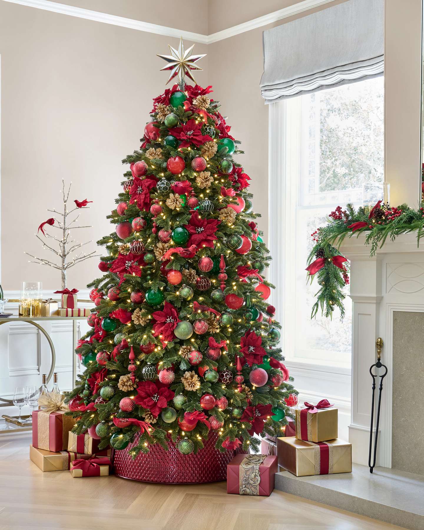 Balsam Hill Pinecone Artificial Christmas Tree Picks Lifestyle Display