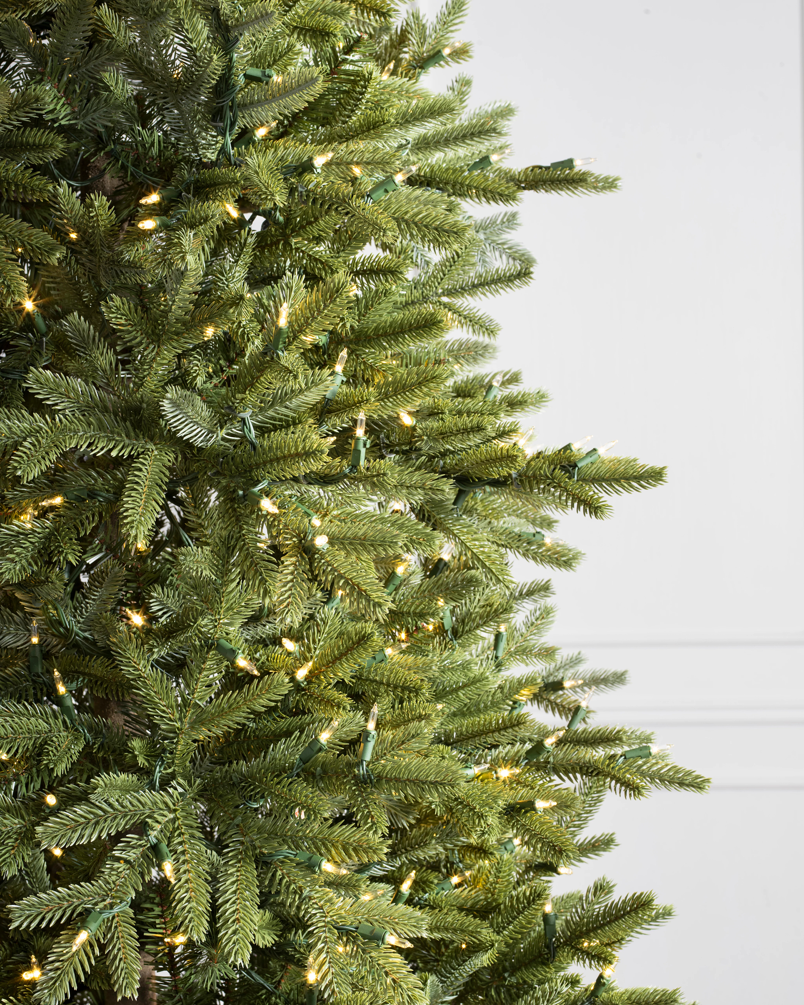 Sapin d'hiver, sapin artificiel en luvi enneigé avec lumière LED, 210 cm