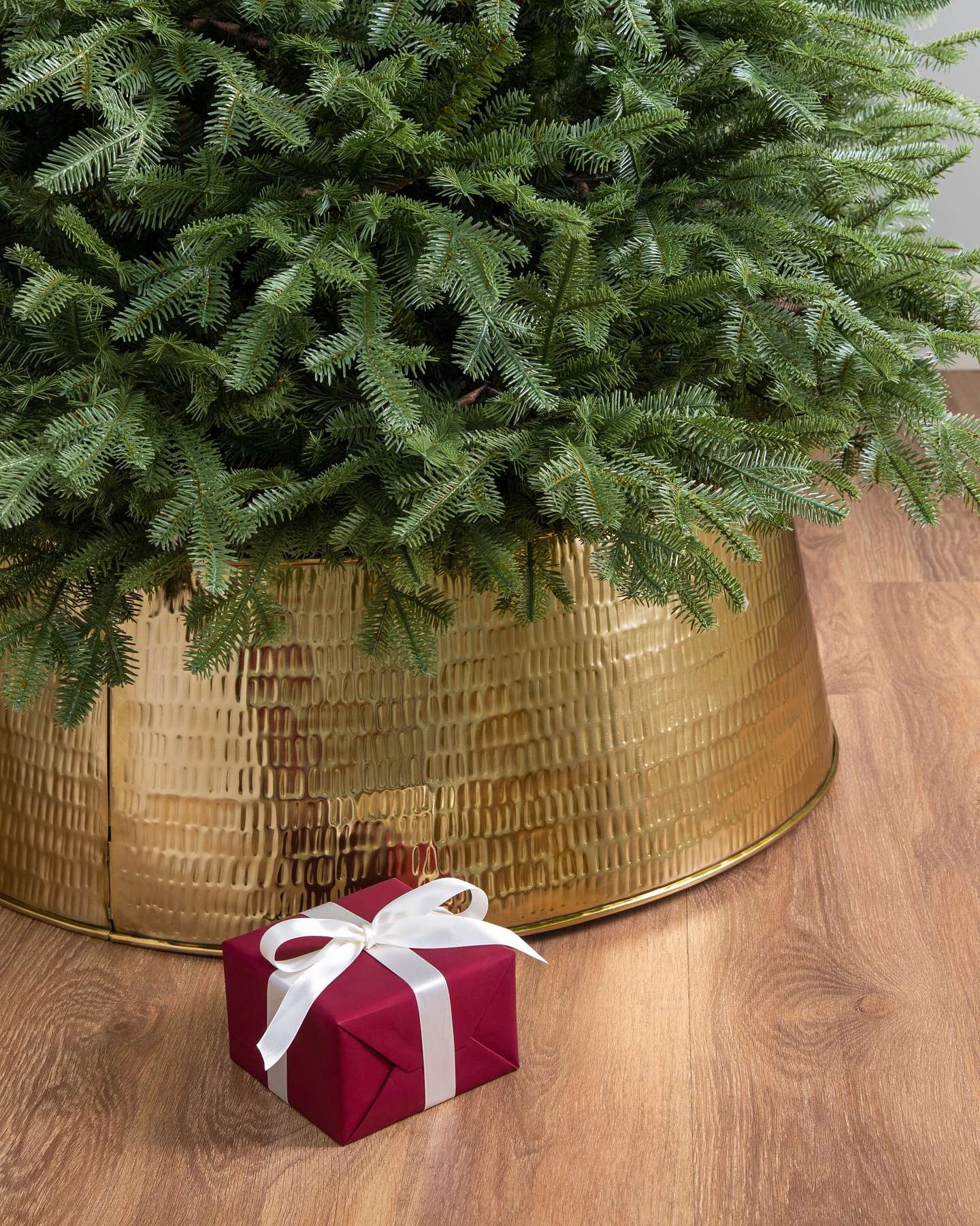 Balsam Hill Gold Rippled Metal Artificial Christmas Tree Collar