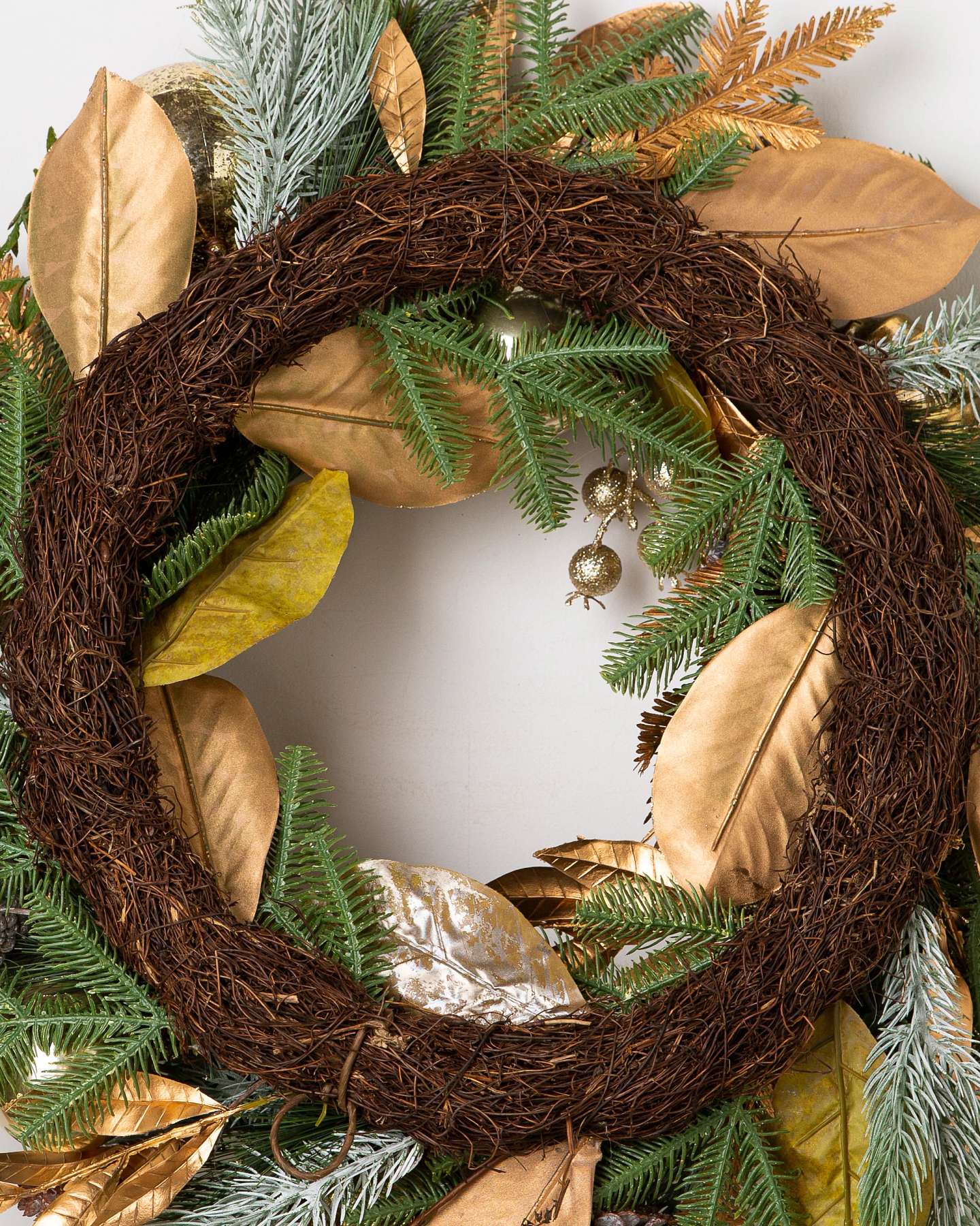 Balsam Hill Gilded Forest Artificial Christmas Wreath 28-Inch Back Closeup