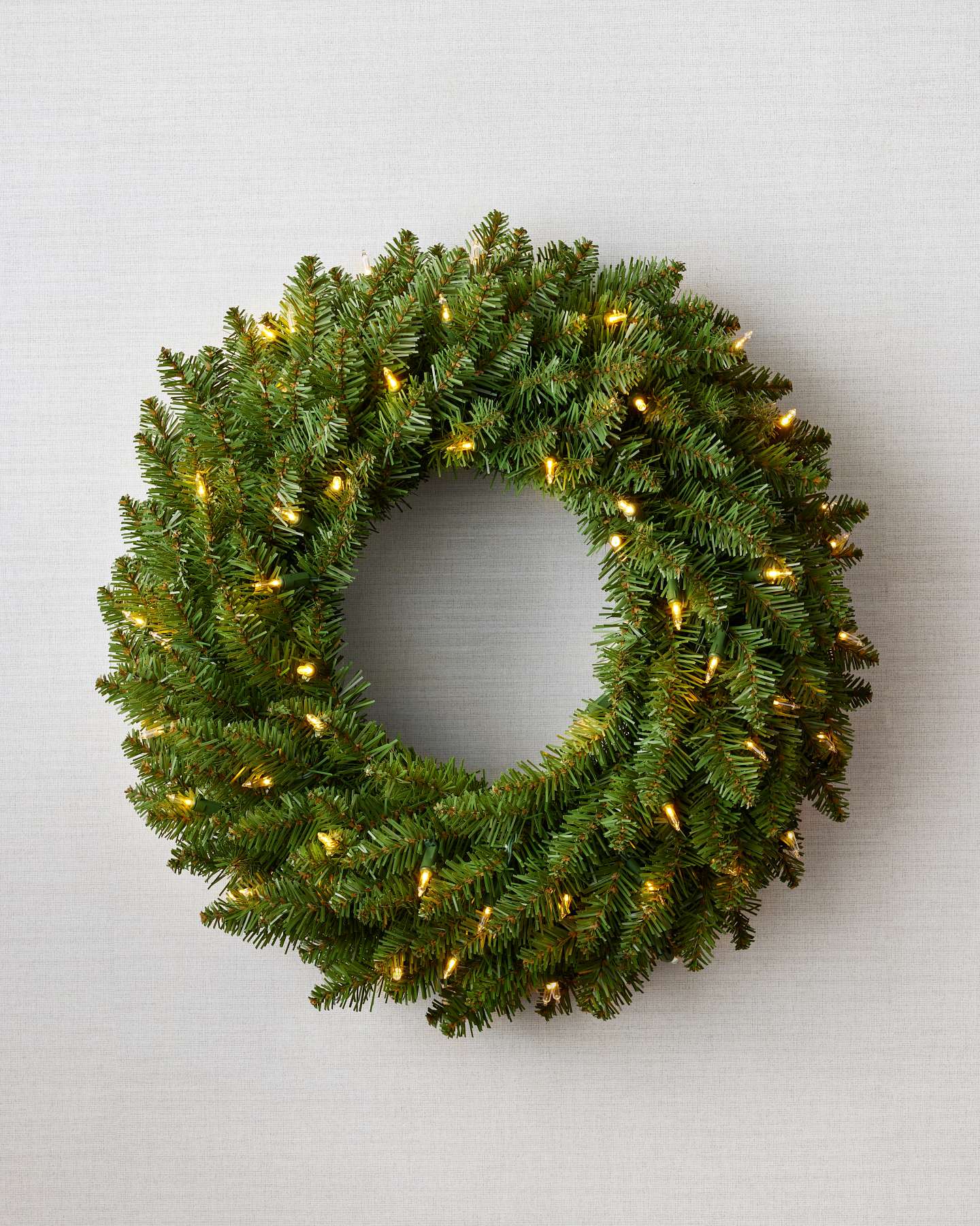 Balsam Hill 22-Inch Double-Sided Berkshire Mountain Artificial Christmas Wreath LED Lights Full Display