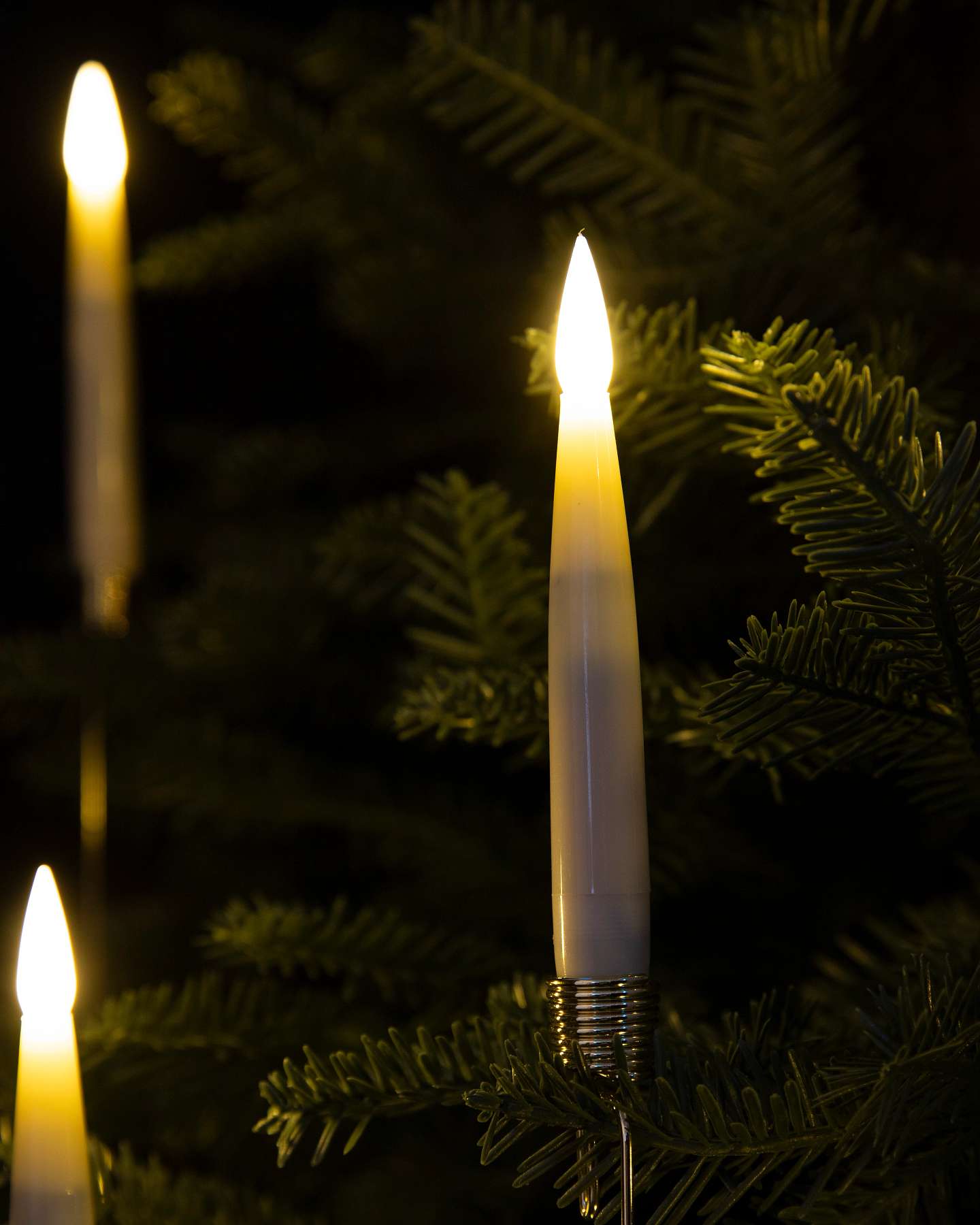 Balsam Hill Crystal Drop LED Artificial Christmas Tree Candles Set of 20 Closeup Zoom