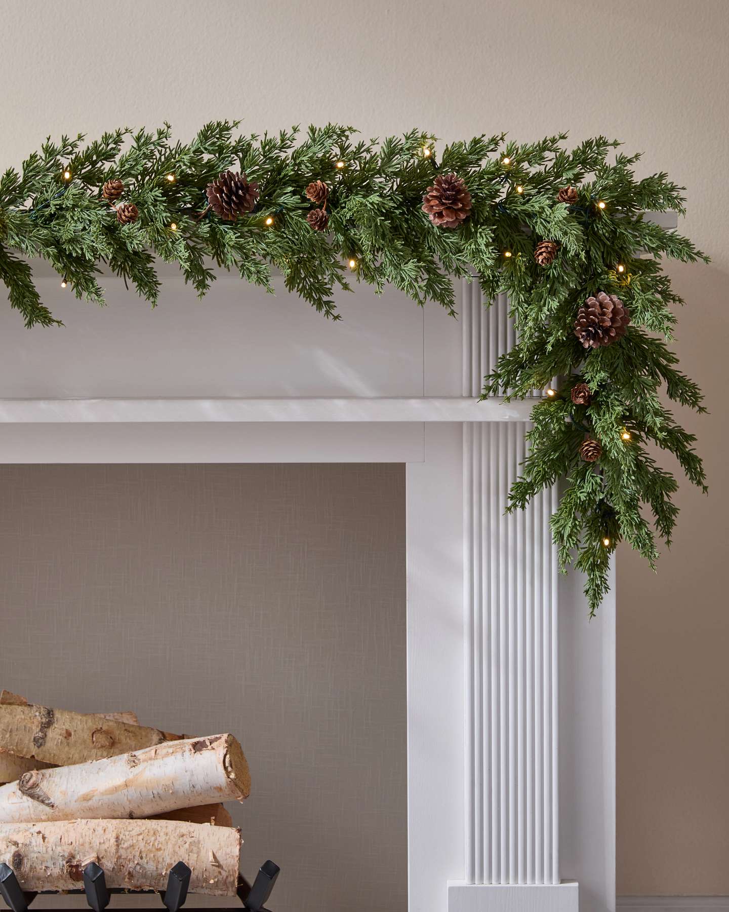 Festone Splendore di pigne e cipressi Real-Feel® 305 cm