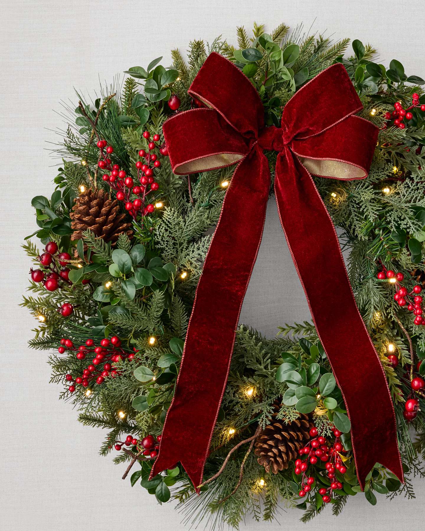 24" Boxwood & Berries Wreath