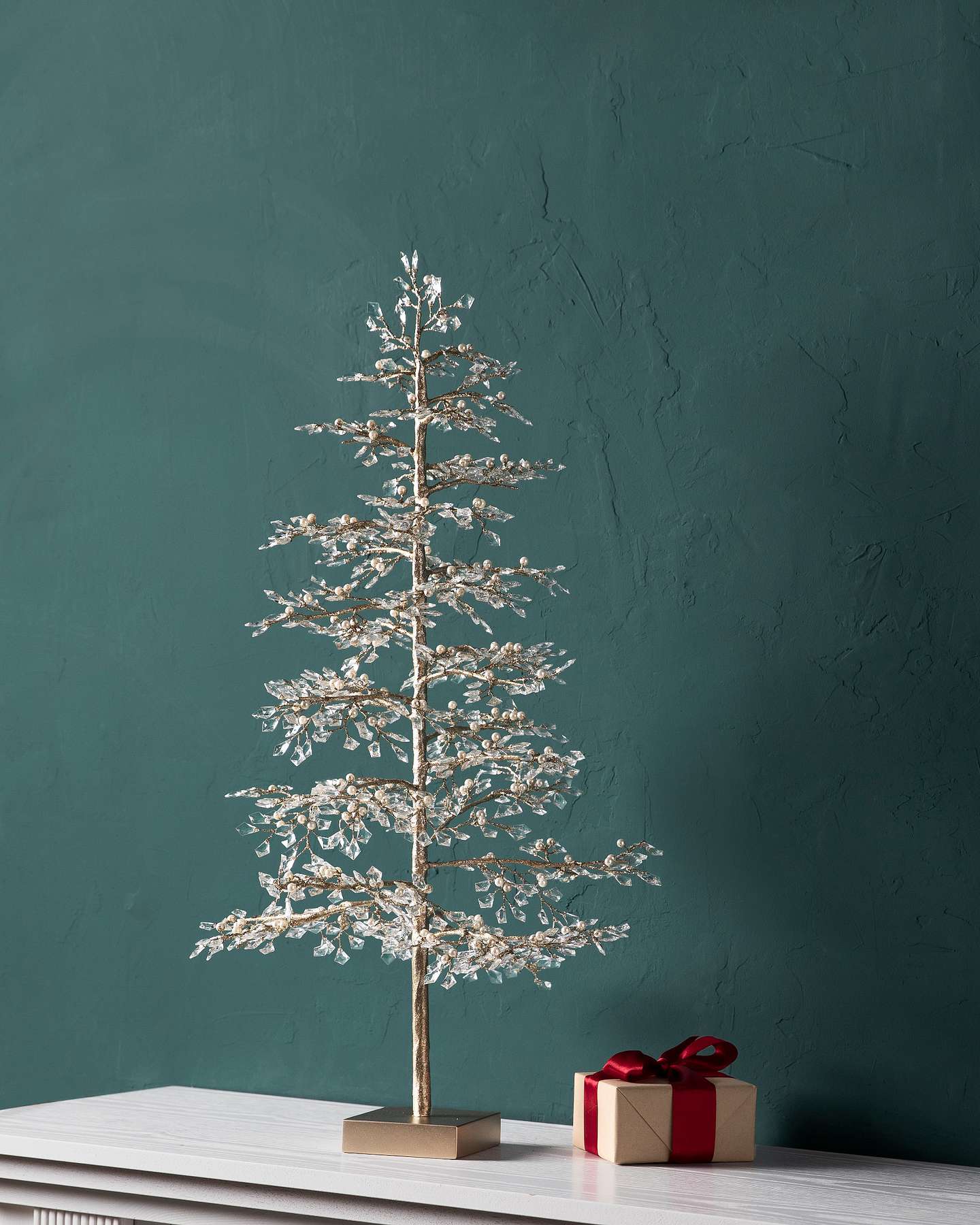 Petit sapin de table Balsam Hill 75 cm Perles et cristaux champagne | Présentoir