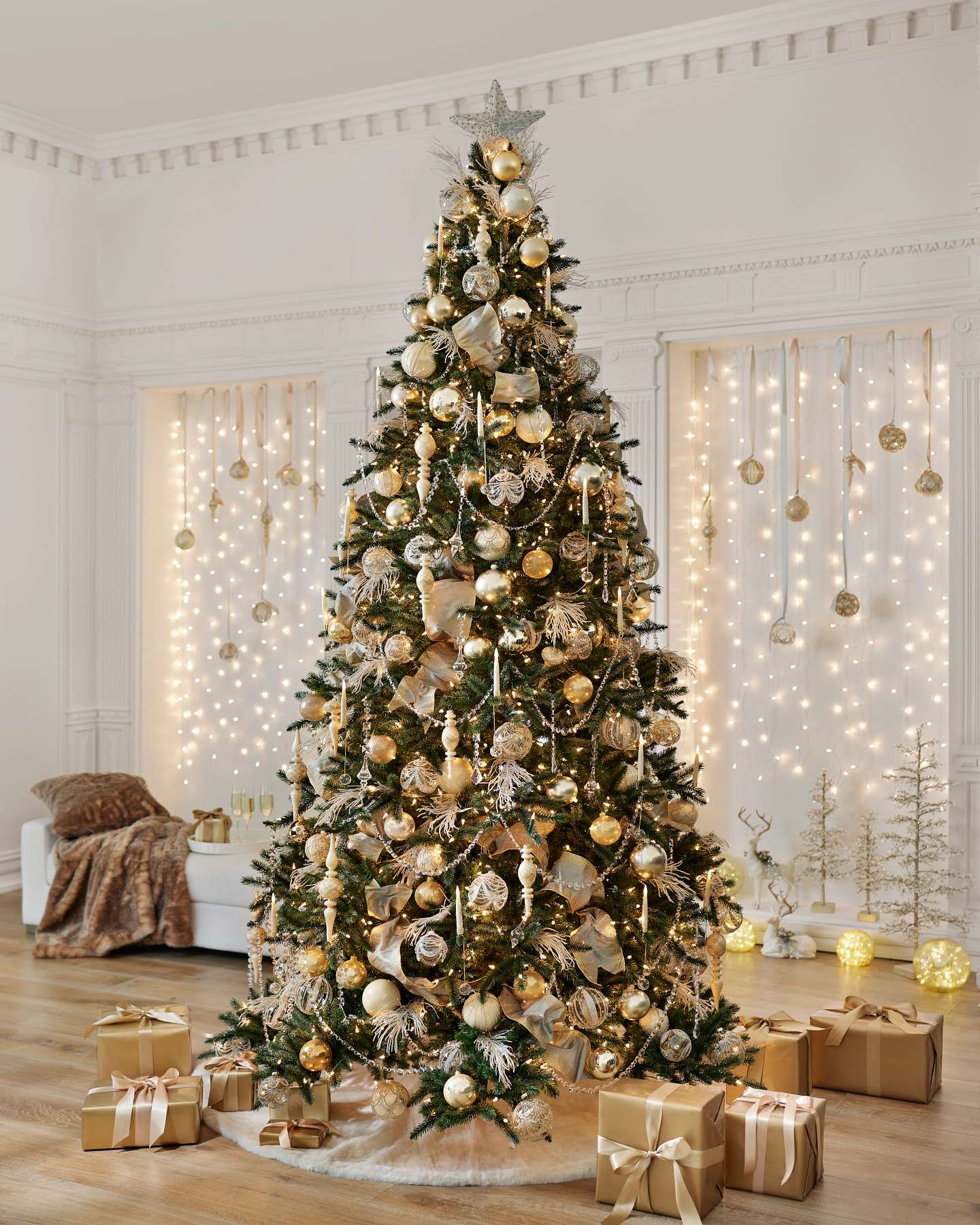 Balsam Hill Crystal Drop LED Artificial Christmas Tree Candles Lifestyle Tree Display