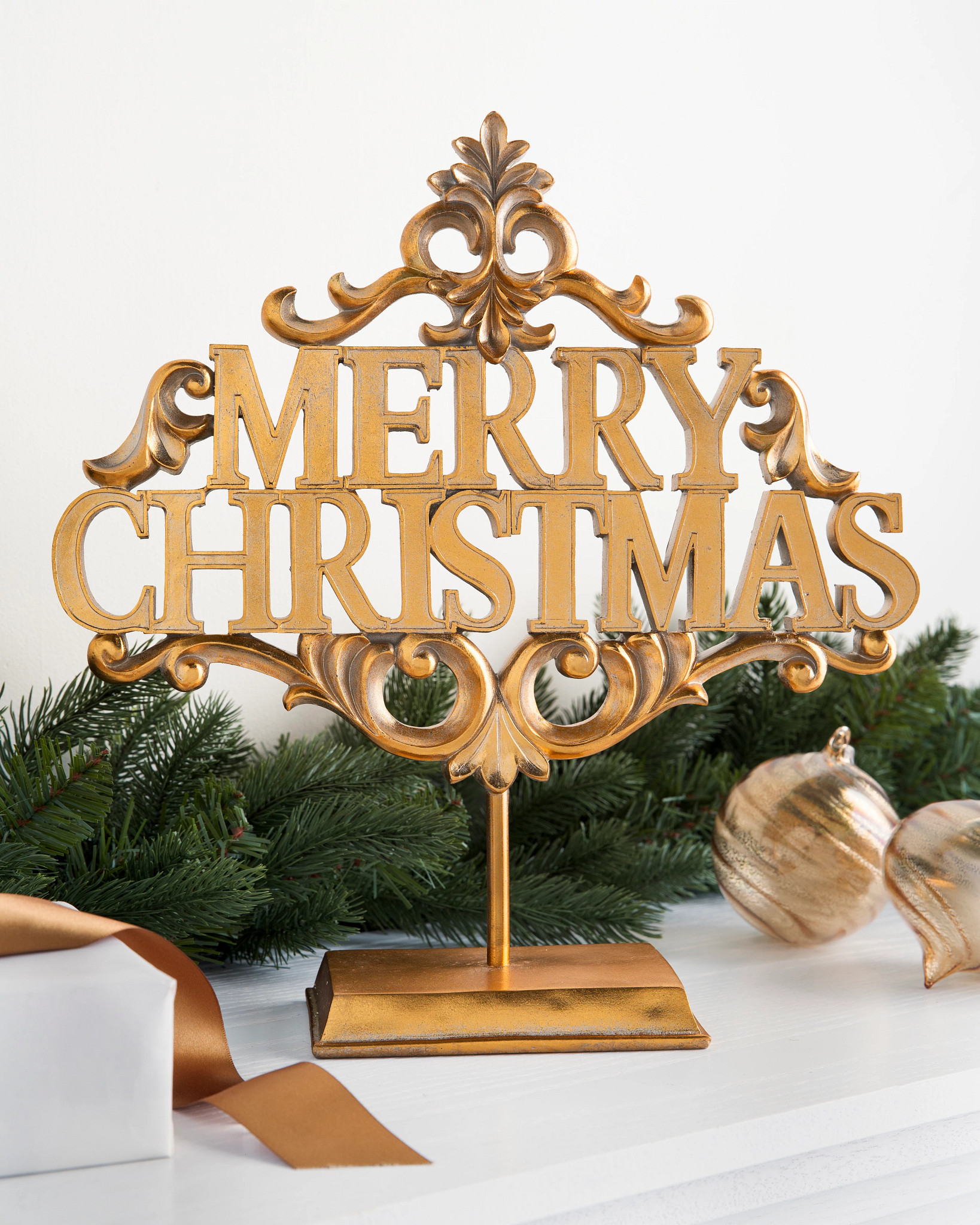 Merry Christmas Tabletop Sign | Balsam Hill