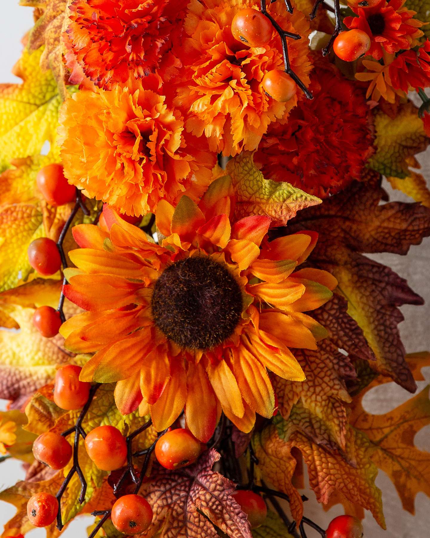 Balsam Hill Sunburst Mums Artificial Garland Unlit Close-Up