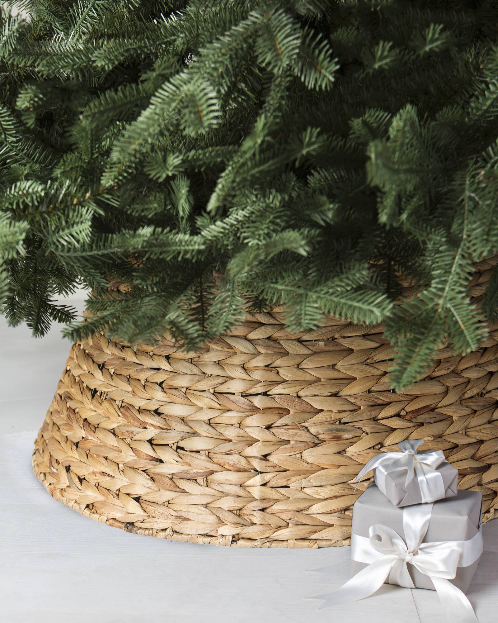 Woven Christmas Tree Collar Balsam Hill Christmas Tree Collar