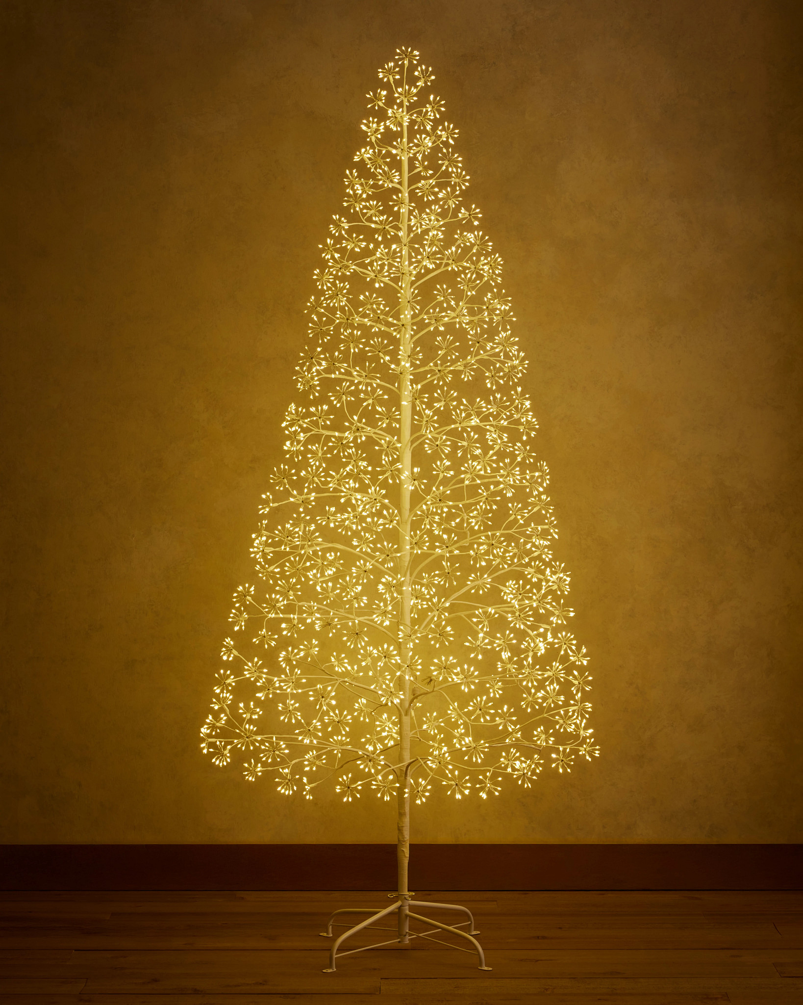 White Outdoor Lit Cluster Fairy Starburst Tree