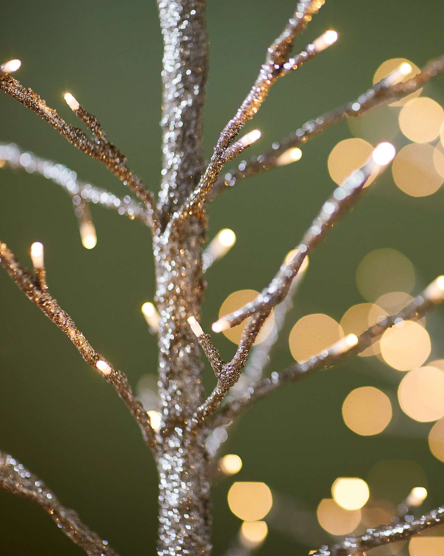 Balsam Hill Champagne Glitter LED Artificial Christmas Tree Branch Details