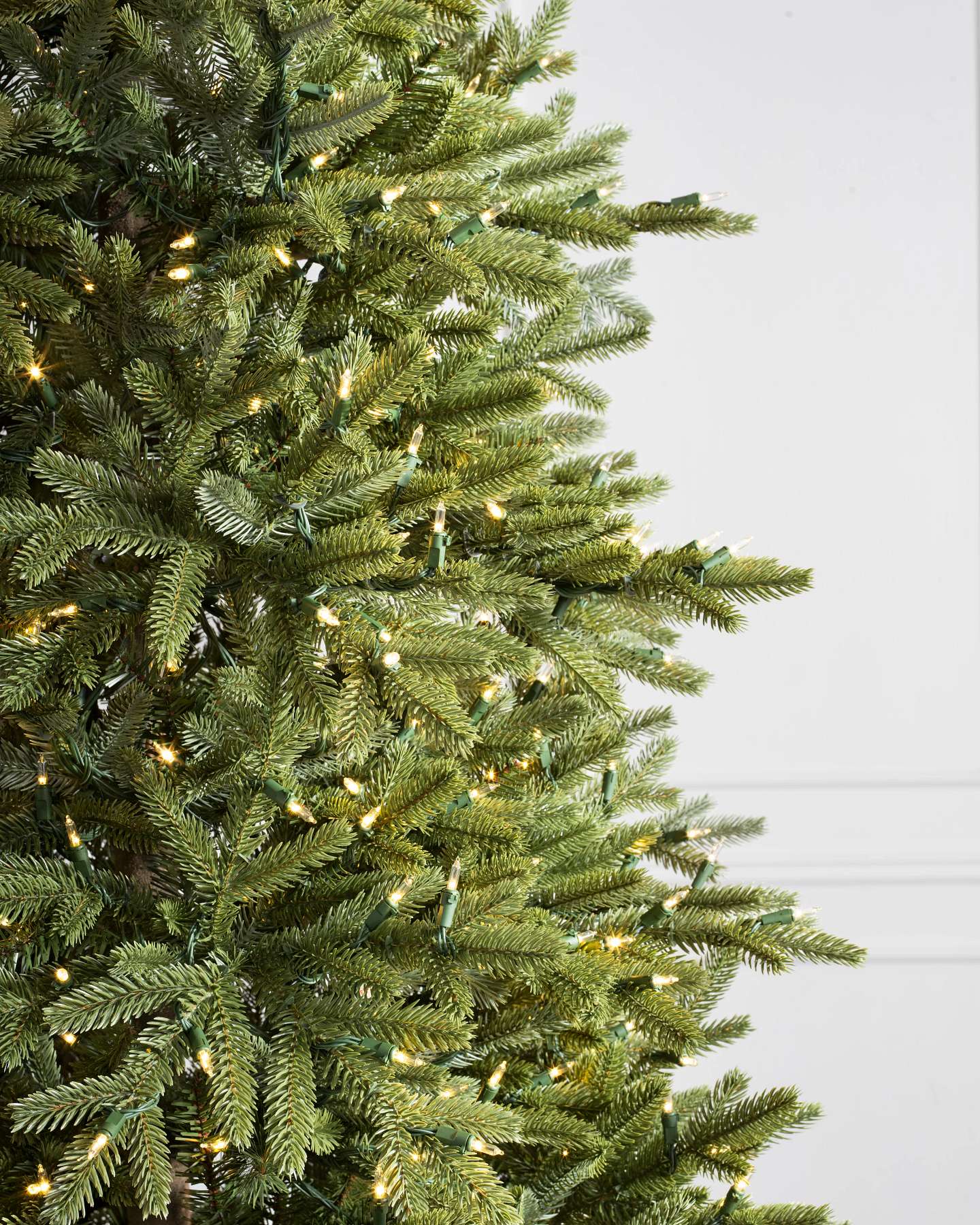 Balsam Hill Branch Sample Kit Norway Spruce Artificial Christmas Tree Close-Up