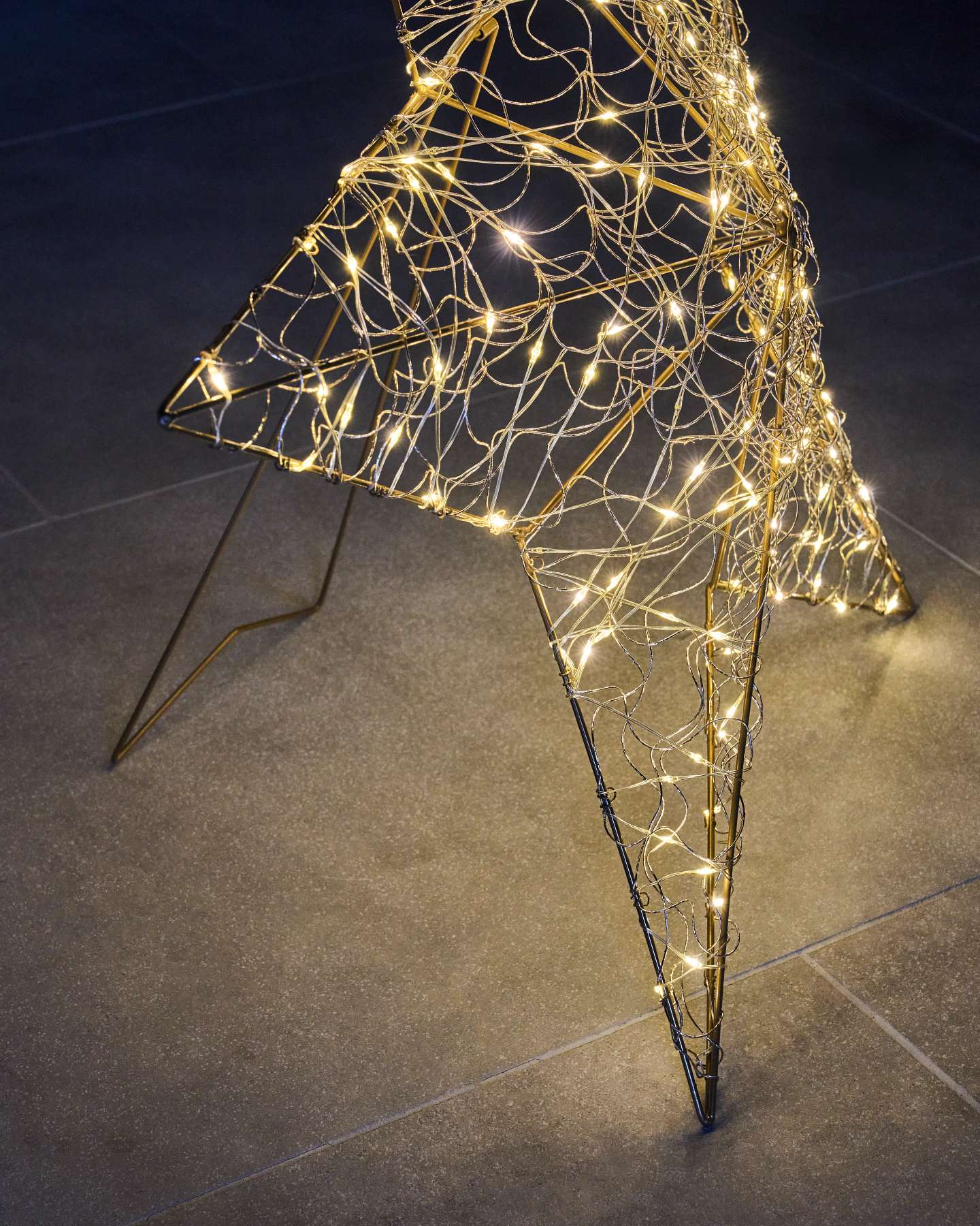 Outdoor Lit Twinkly Star