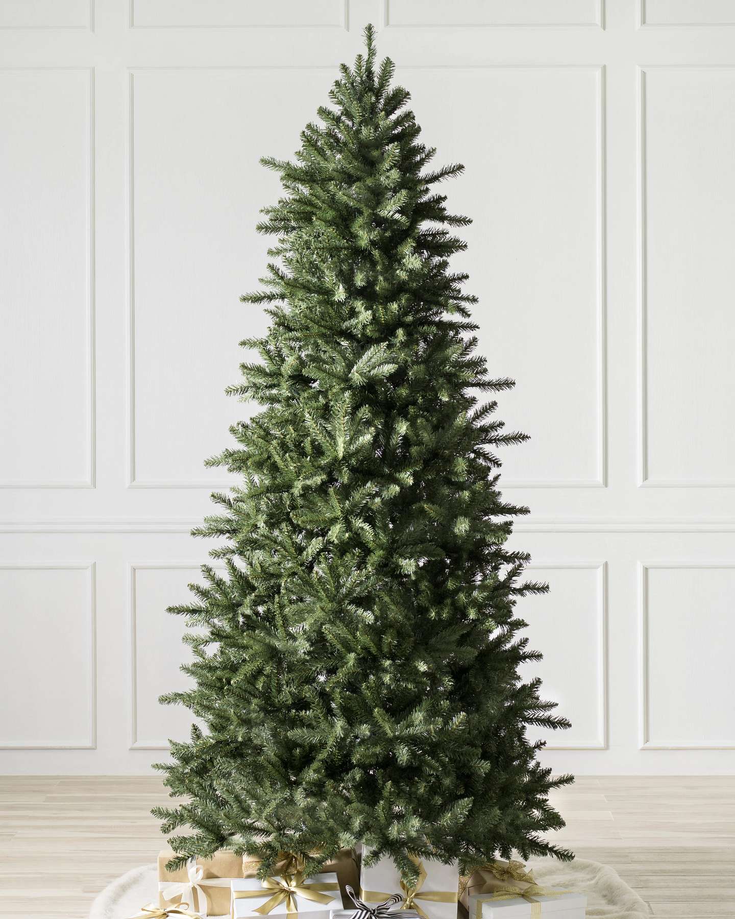 Balsam Hill Berkshire Mountain Fir Unlit Christmas Tree Classic Holiday Look