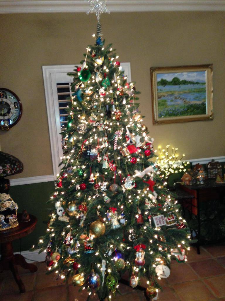 BH Noble Fir Prelit Christmas Flip Tree™ | Balsam Hill
