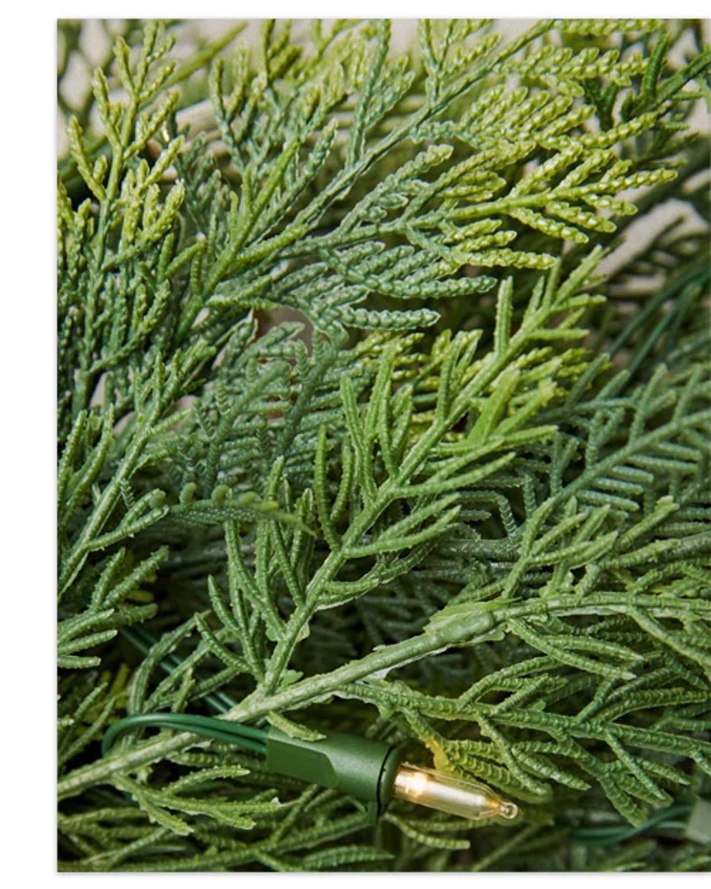 Balsam Hill Cedar Woods Artificial Christmas Wreath Product Display