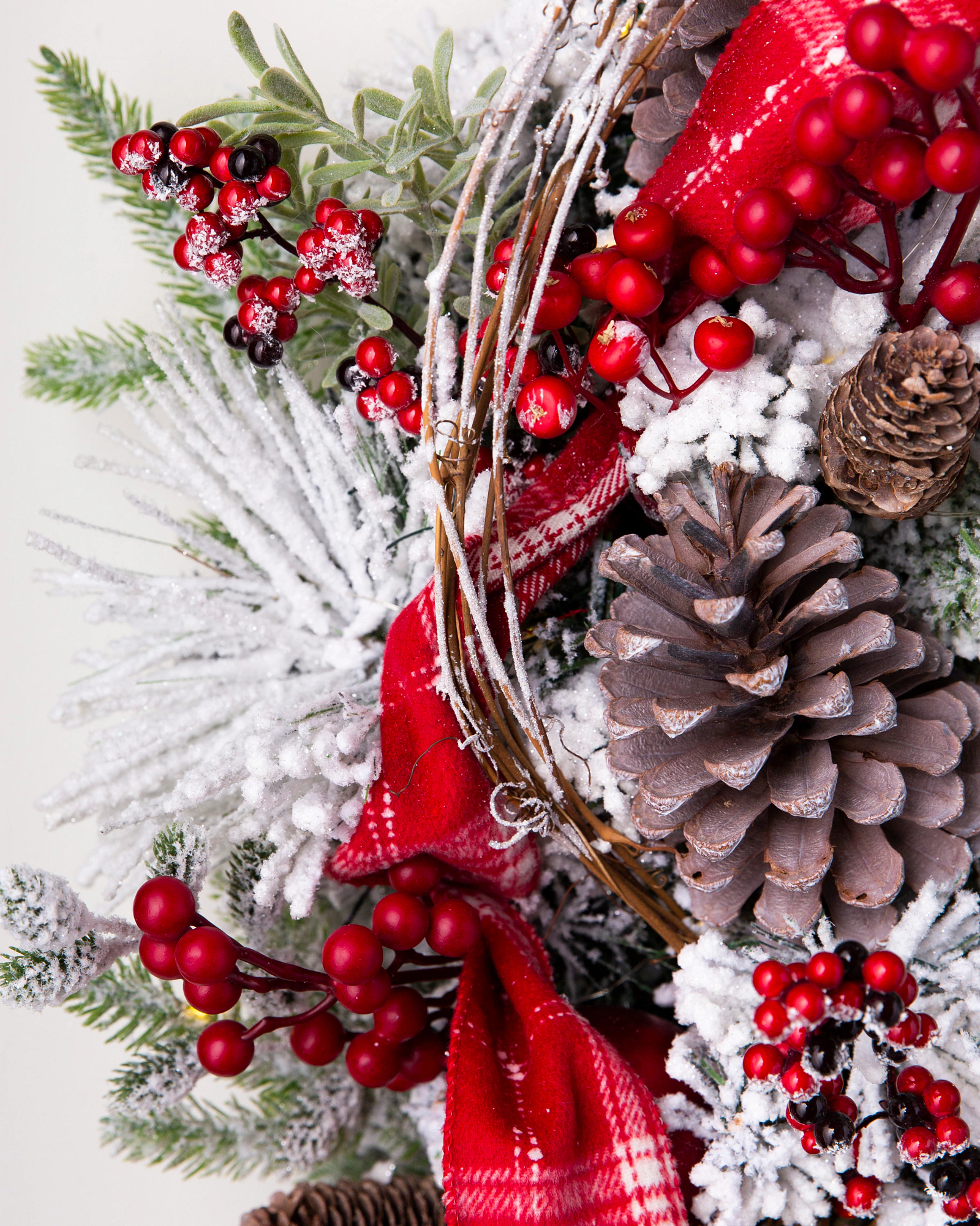 Festive Garland Foliage - Image 10