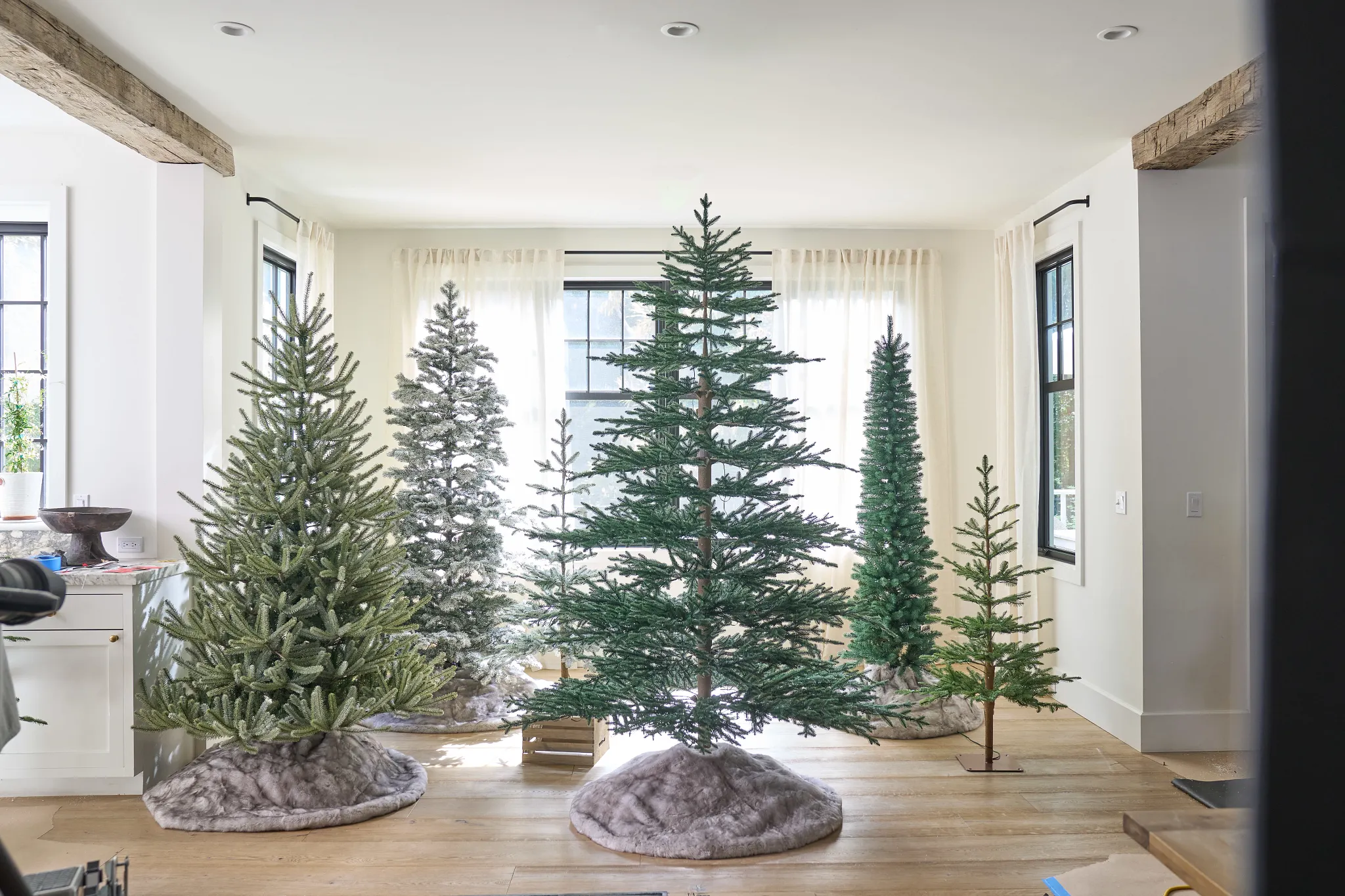 How to Choose a Artificial Christmas Tree: Ultimate Buyer’s Guide 2025