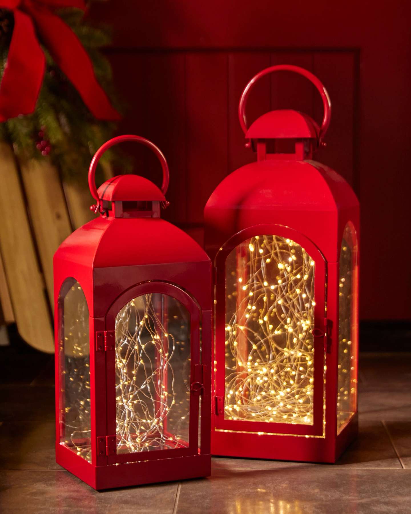 Balsam Hill Classic Fairy Light Lantern Lifestyle Display