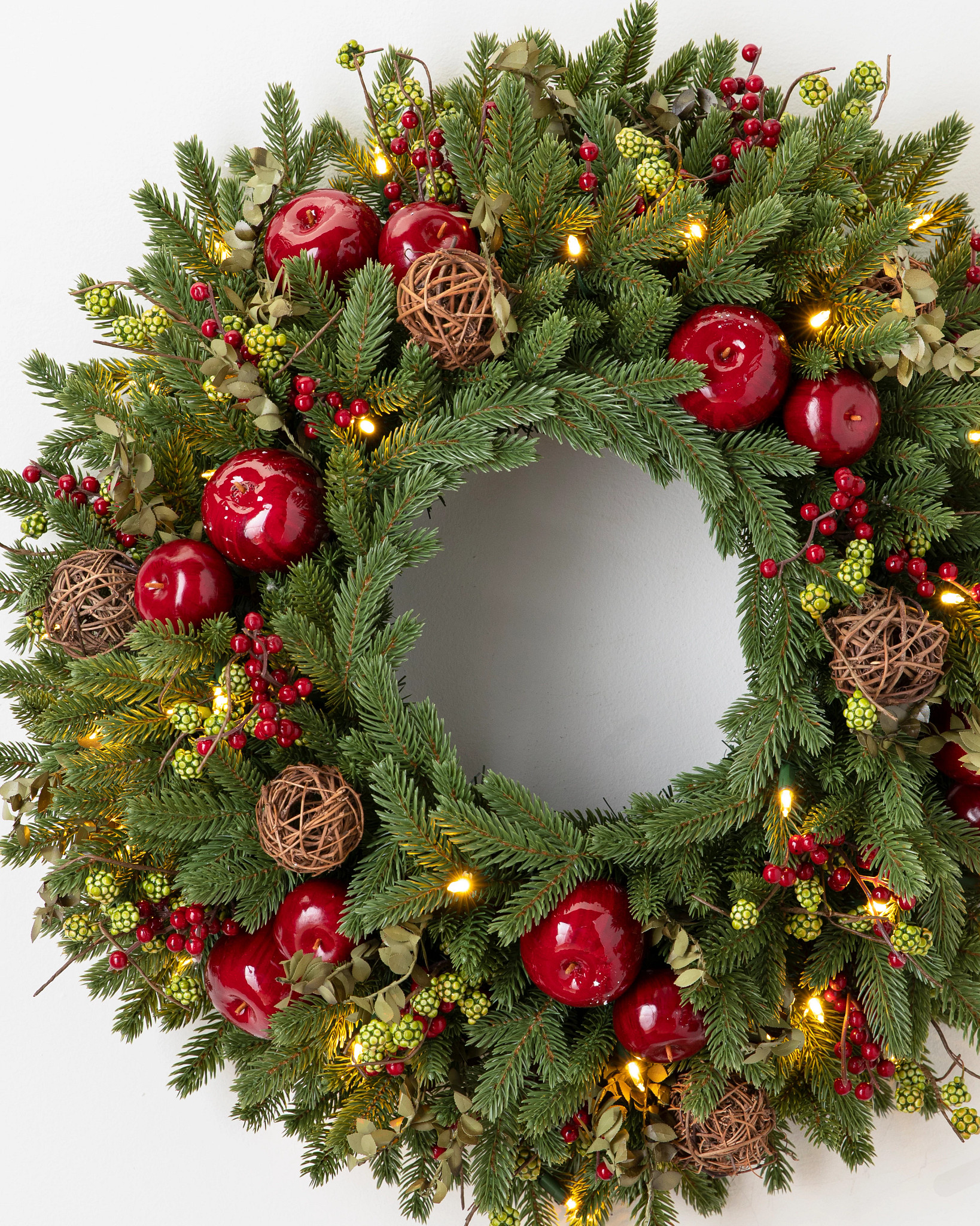 BH Norway Spruce Festive Artificial Christmas Wreath | Balsam Hill