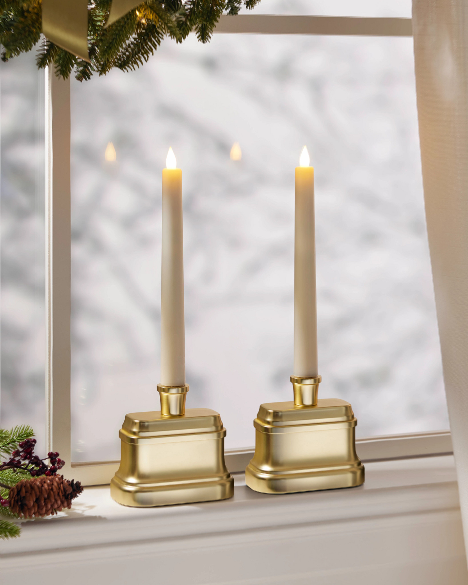 Gold Antiqued Miracle Flame Premium 3D LED Window Candle Set