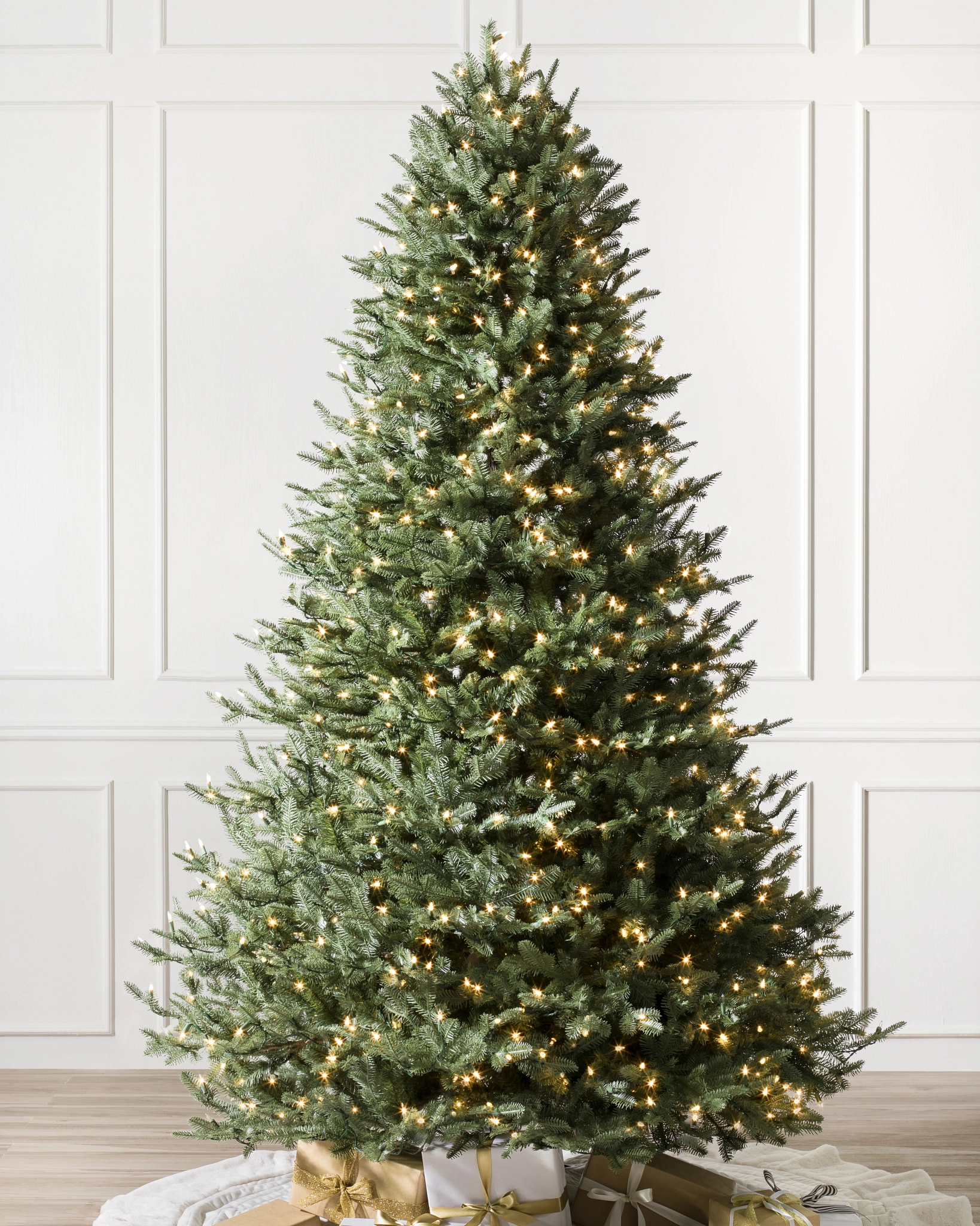 Balsam Hill Balsam Fir 6.5-Foot Pre-Lit Artificial Tree in Green