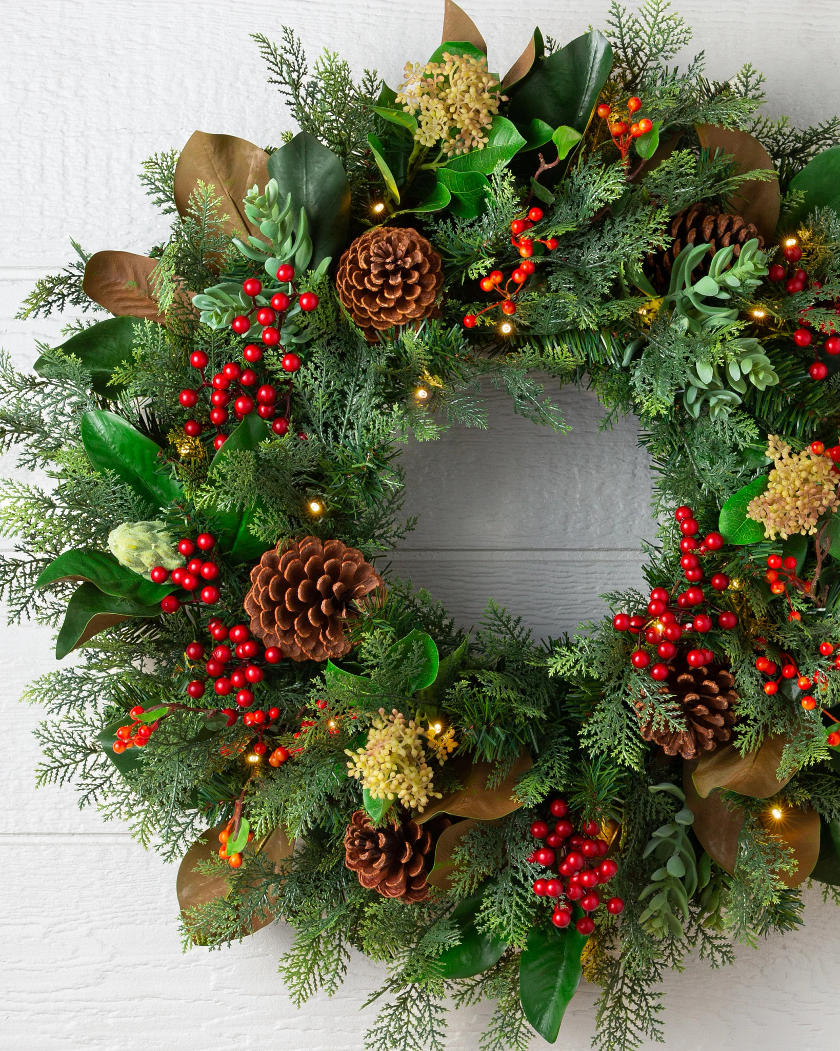 Outdoor Magnolia Ridge Wreath