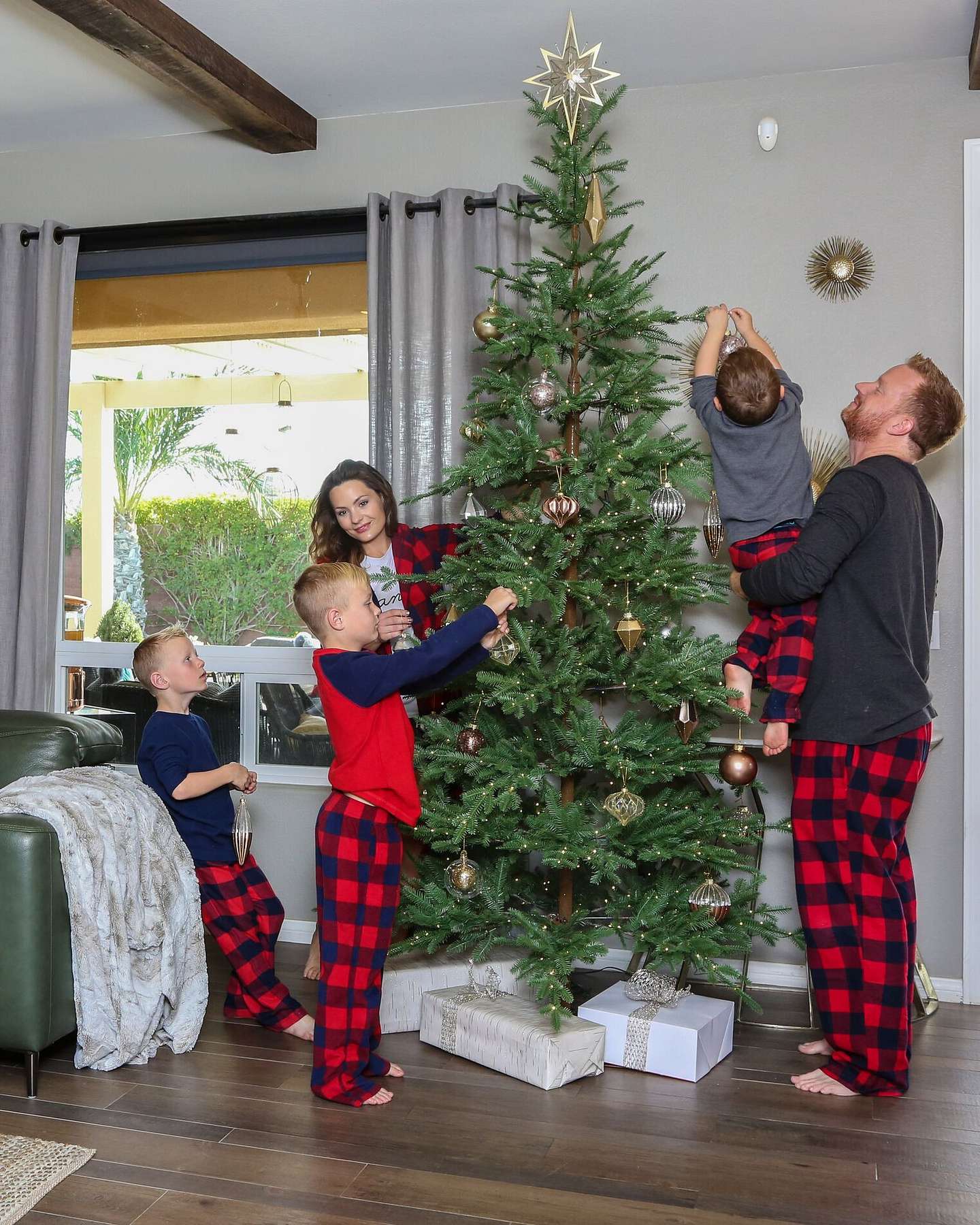 Balsam Hill Alpine Balsam Fir Artificial Christmas Tree Desert Flippers Blog Feature